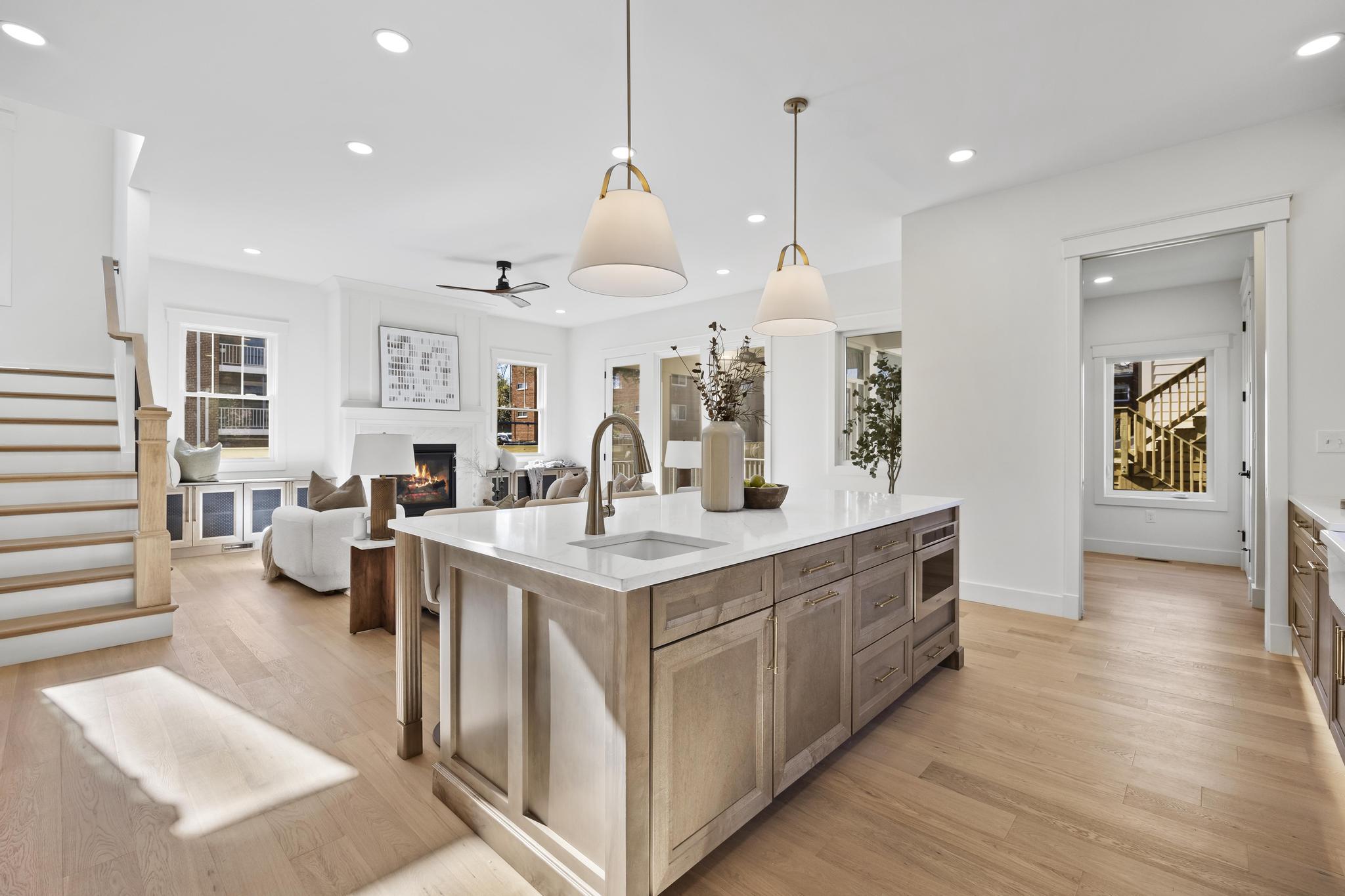 DEL RAY/ROSEMONT - Residential