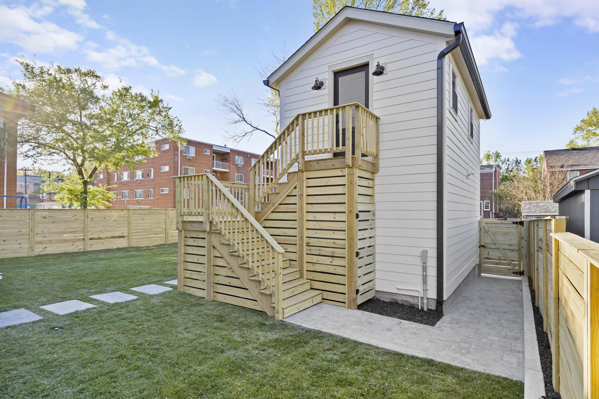 DEL RAY/ROSEMONT - Residential