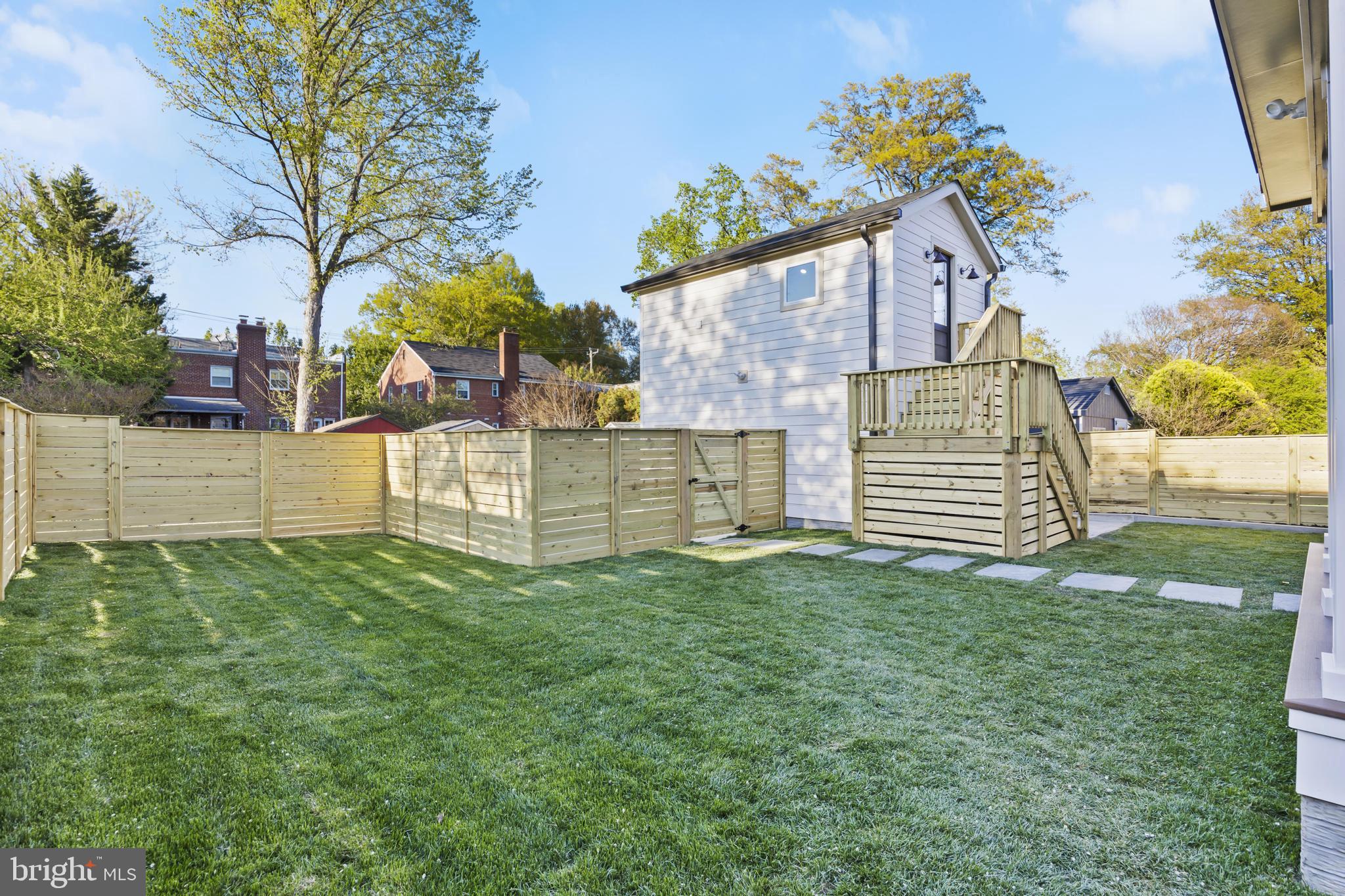 DEL RAY/ROSEMONT - Residential