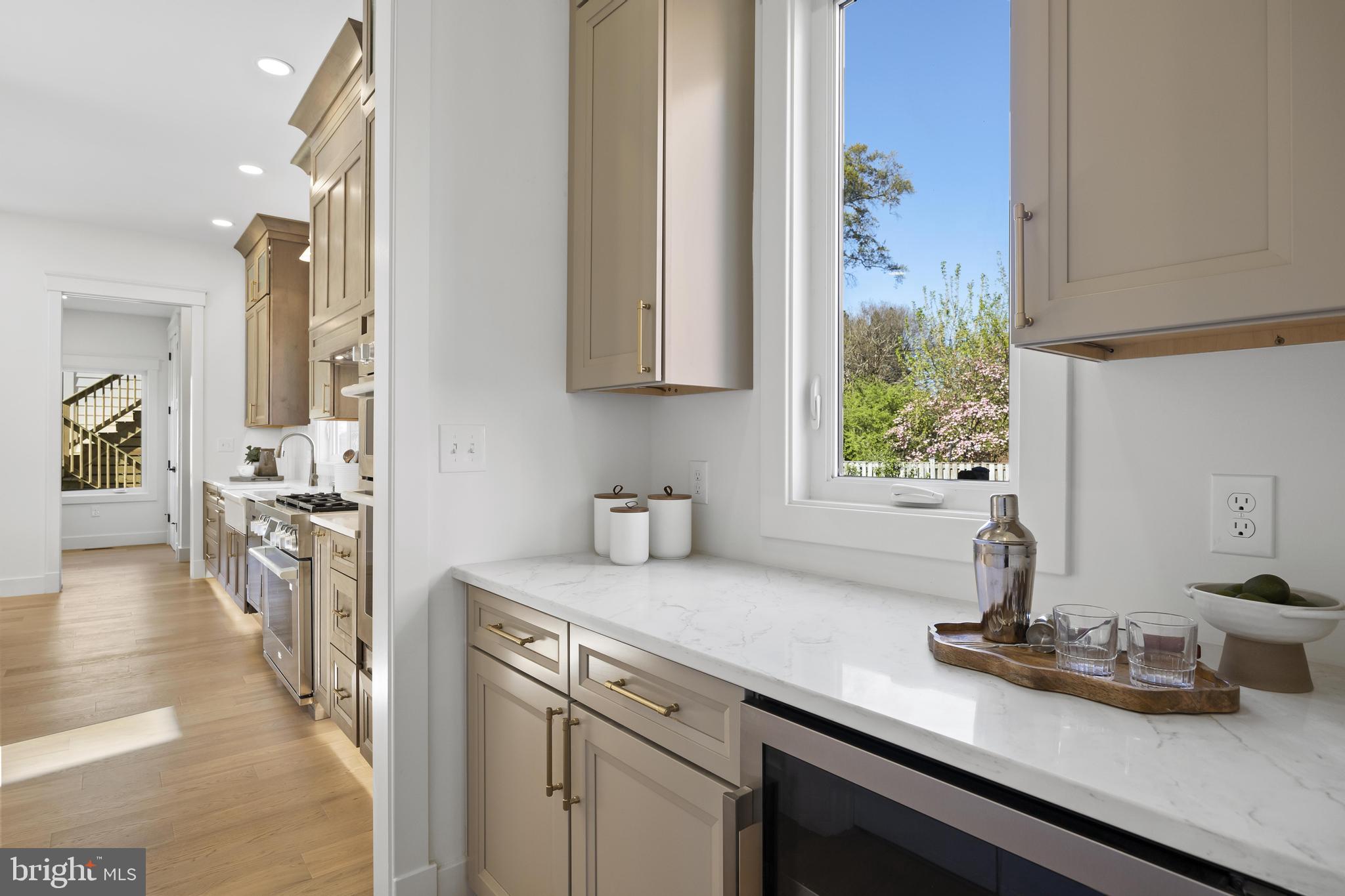 DEL RAY/ROSEMONT - Residential