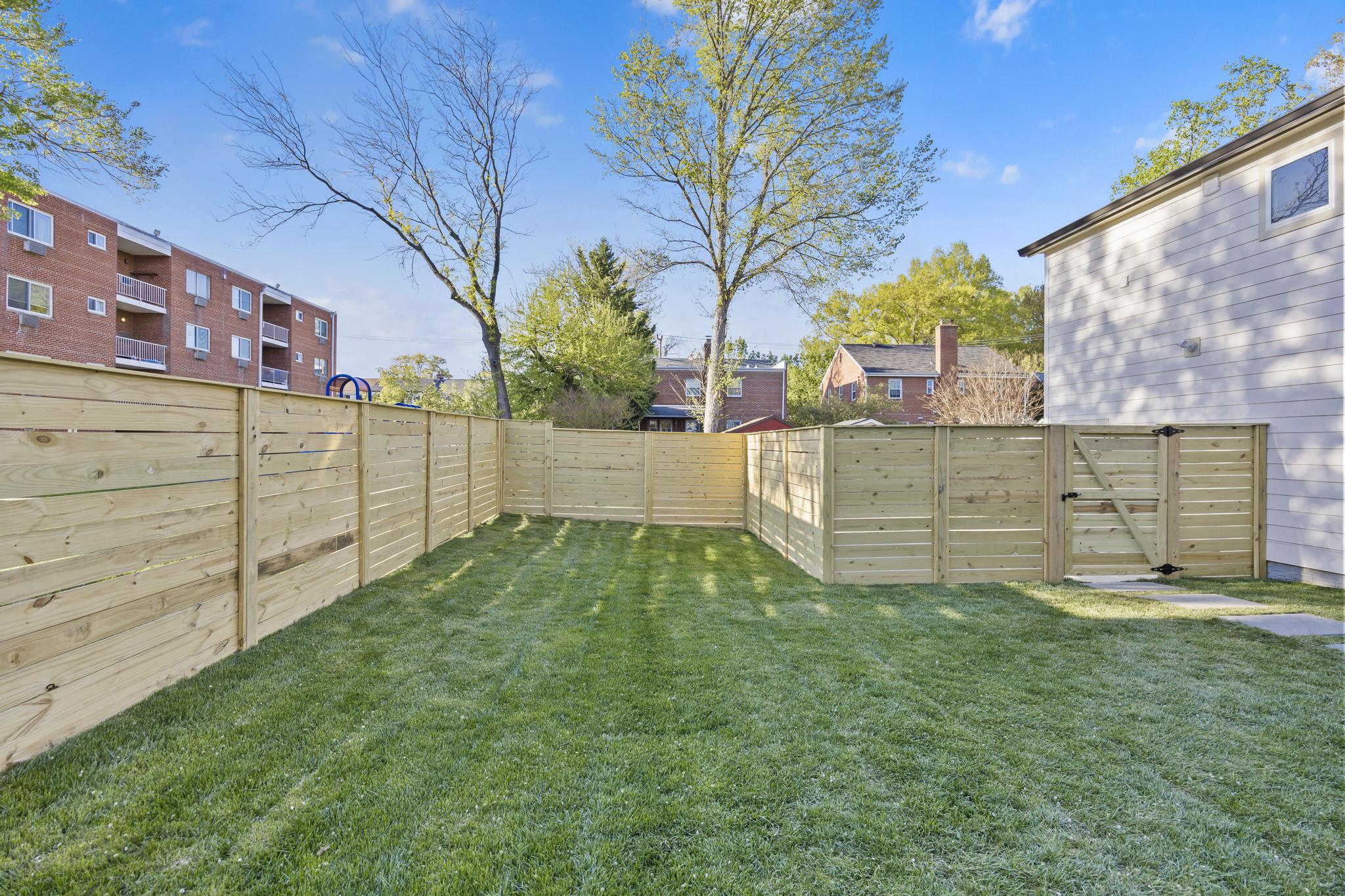 DEL RAY/ROSEMONT - Residential