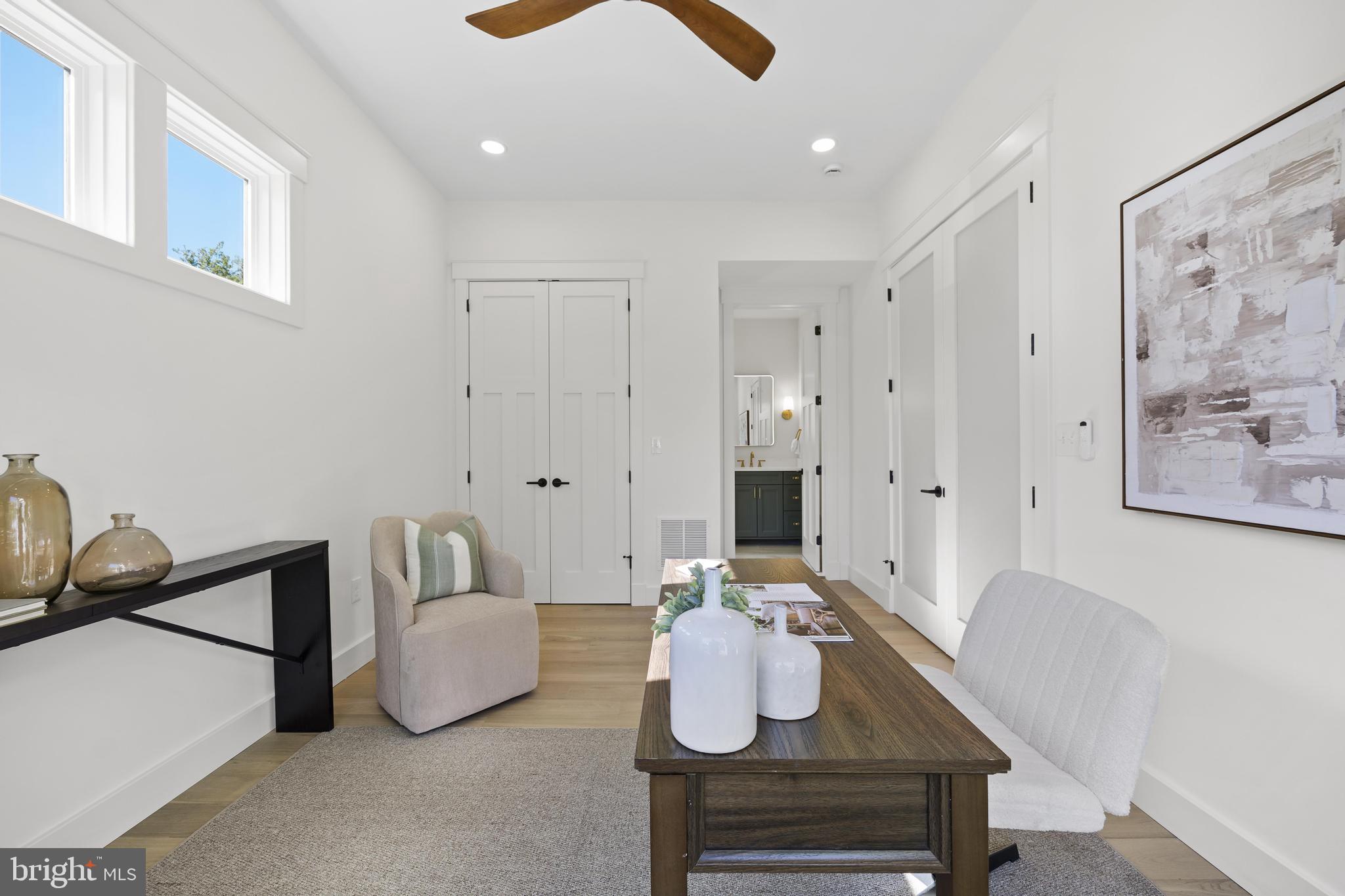 DEL RAY/ROSEMONT - Residential