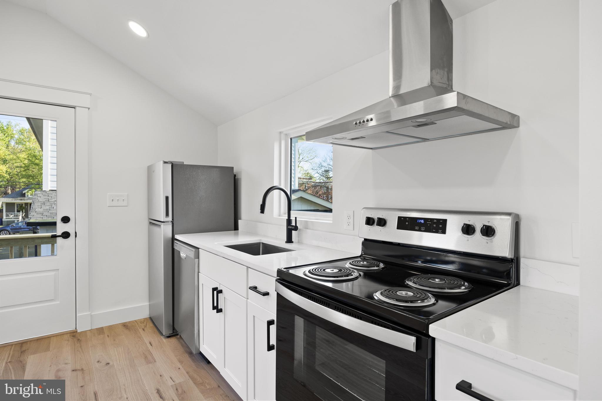 DEL RAY/ROSEMONT - Residential