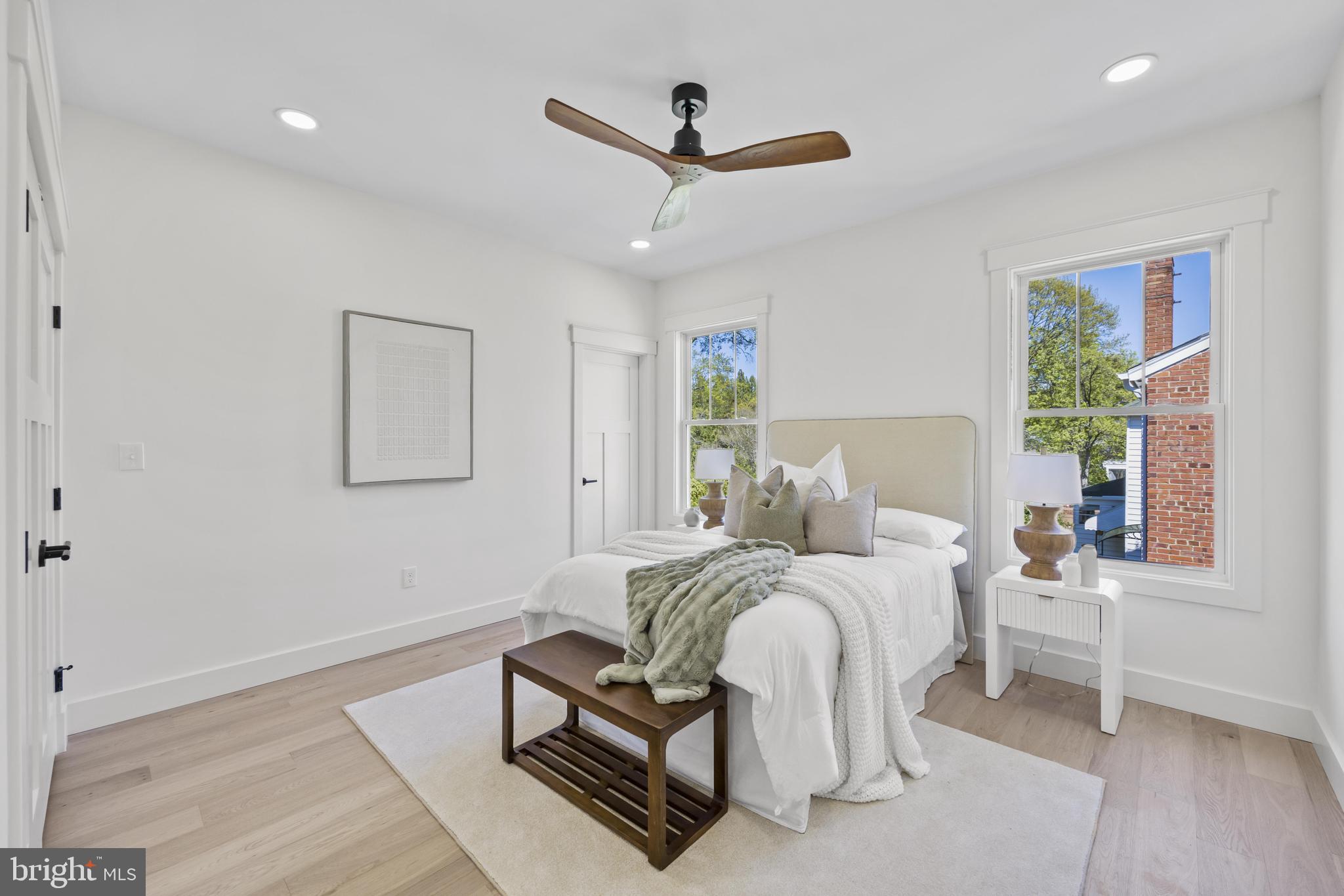 DEL RAY/ROSEMONT - Residential