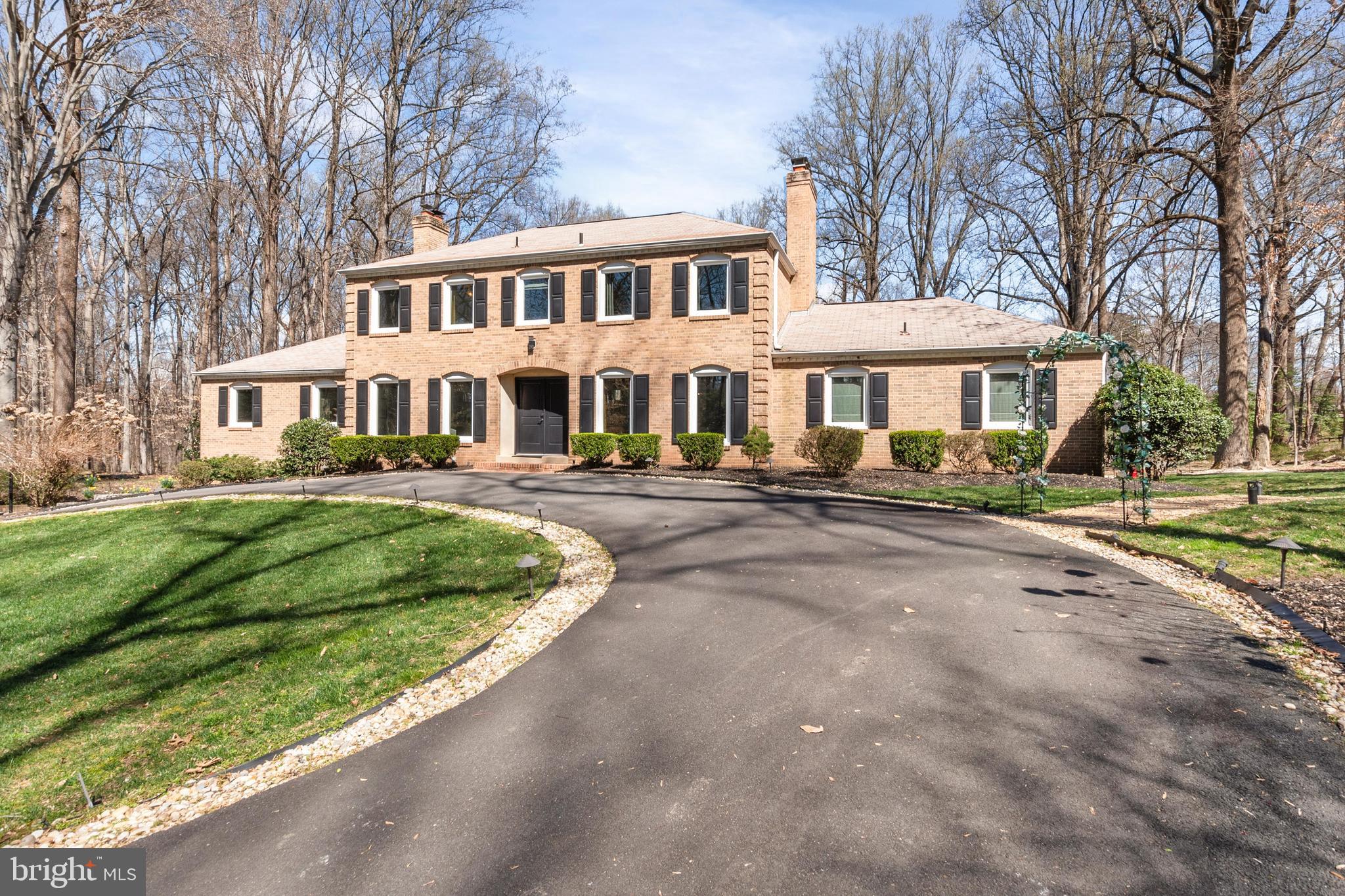 RIVERSIDE MANOR - Residential Lease