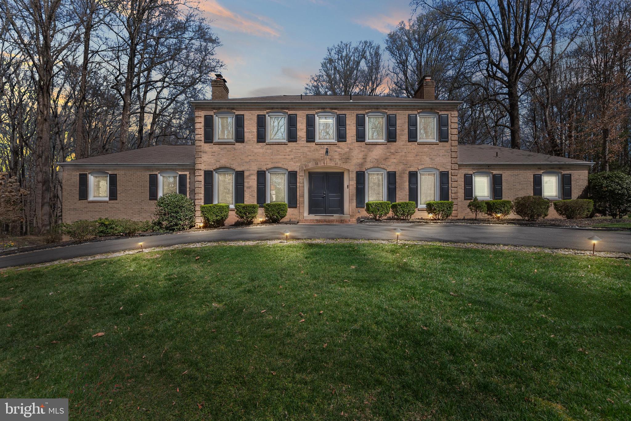 RIVERSIDE MANOR - Residential Lease