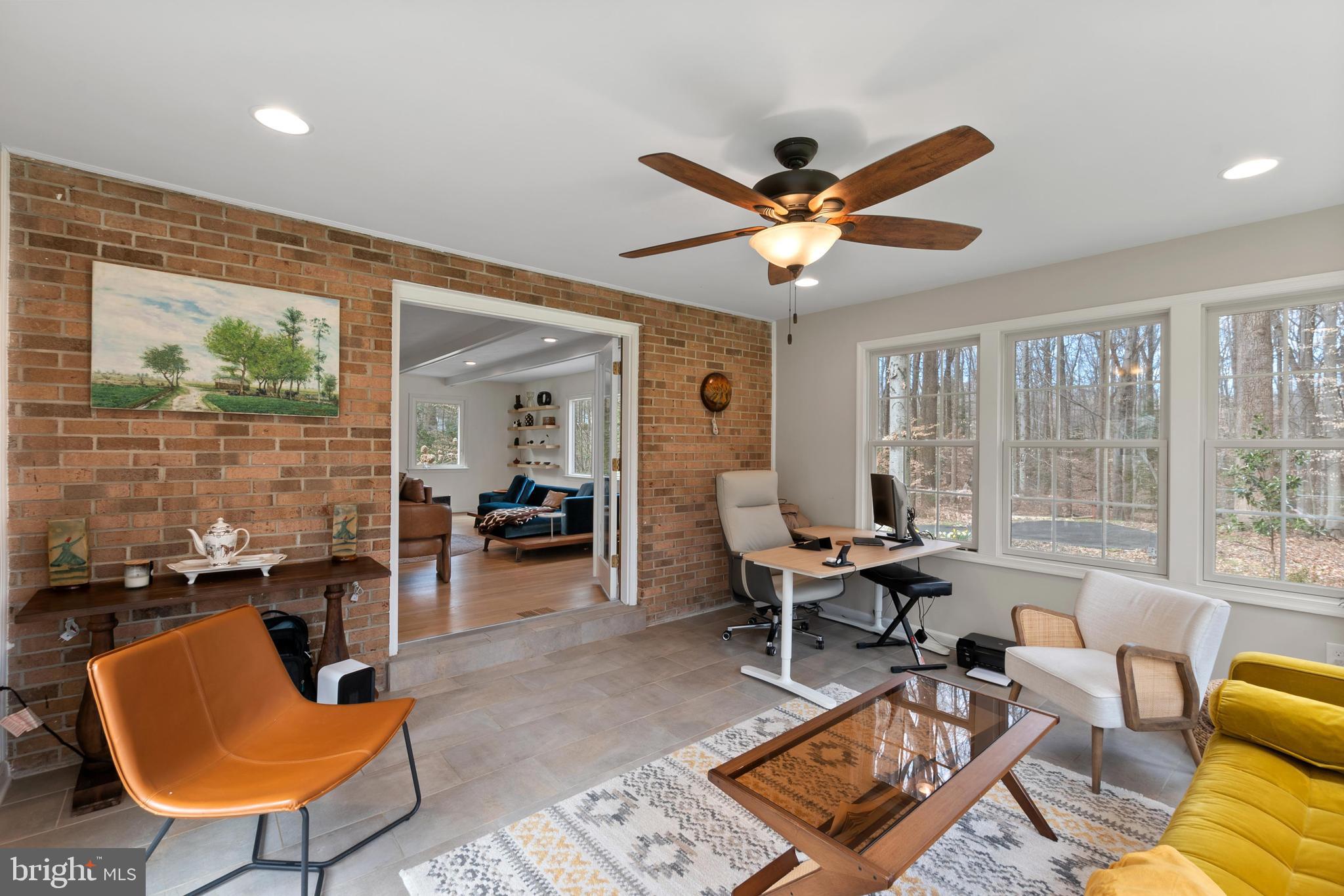 RIVERSIDE MANOR - Residential Lease