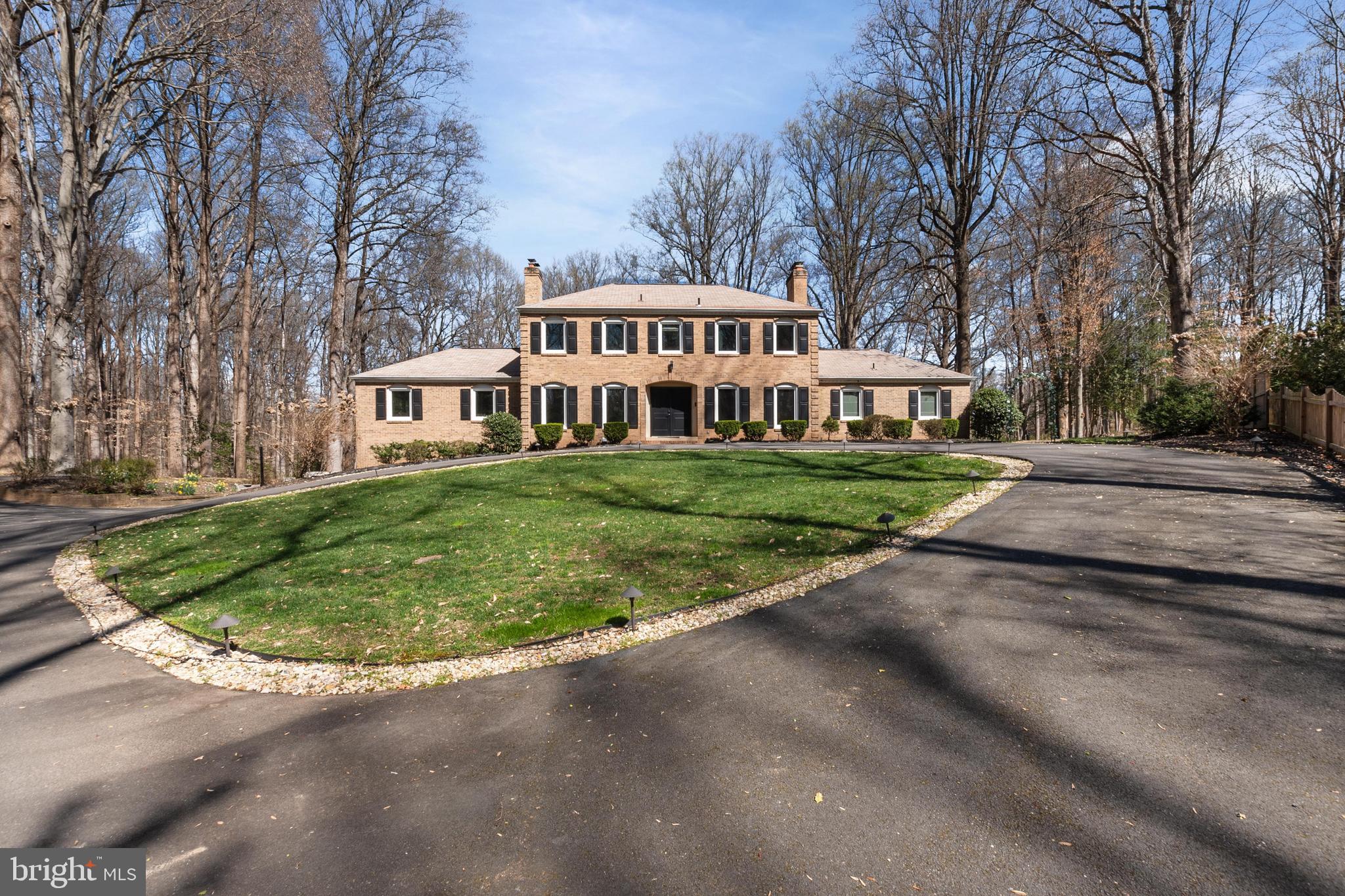 RIVERSIDE MANOR - Residential Lease