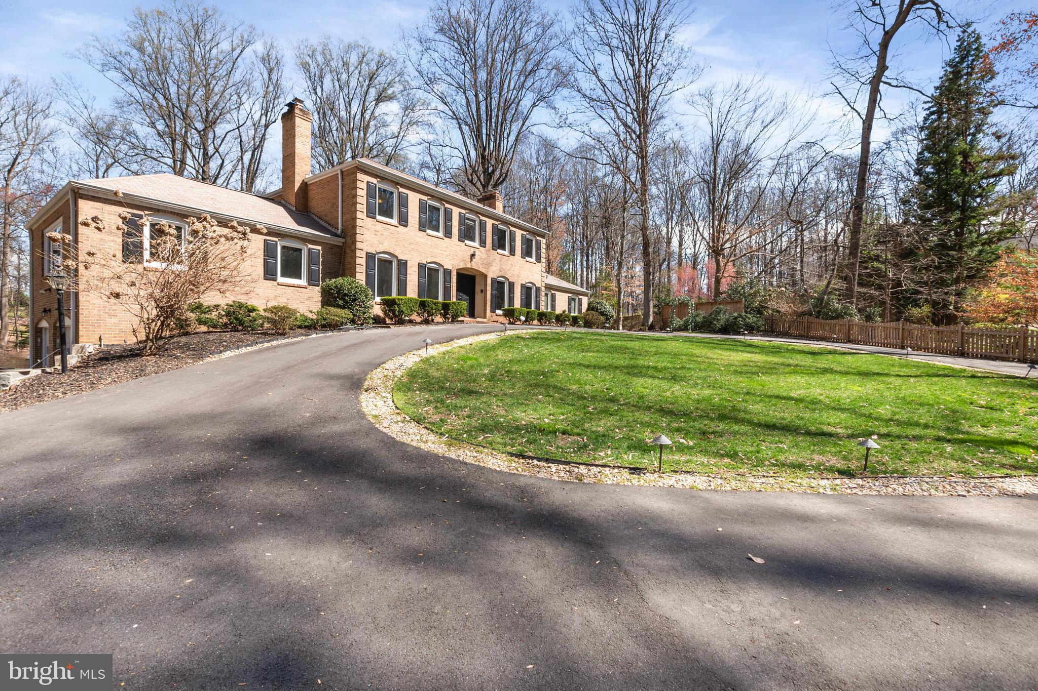 RIVERSIDE MANOR - Residential Lease