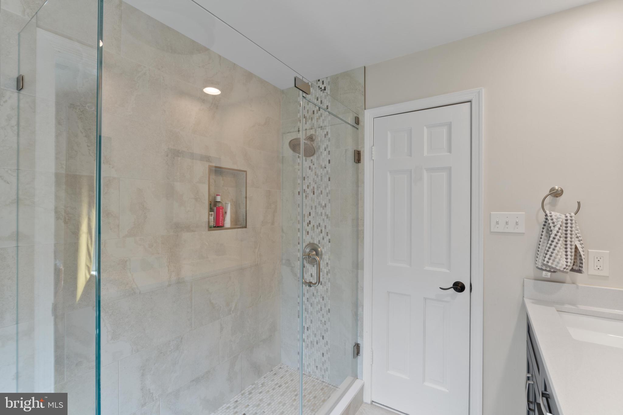 RIVERSIDE MANOR - Residential Lease