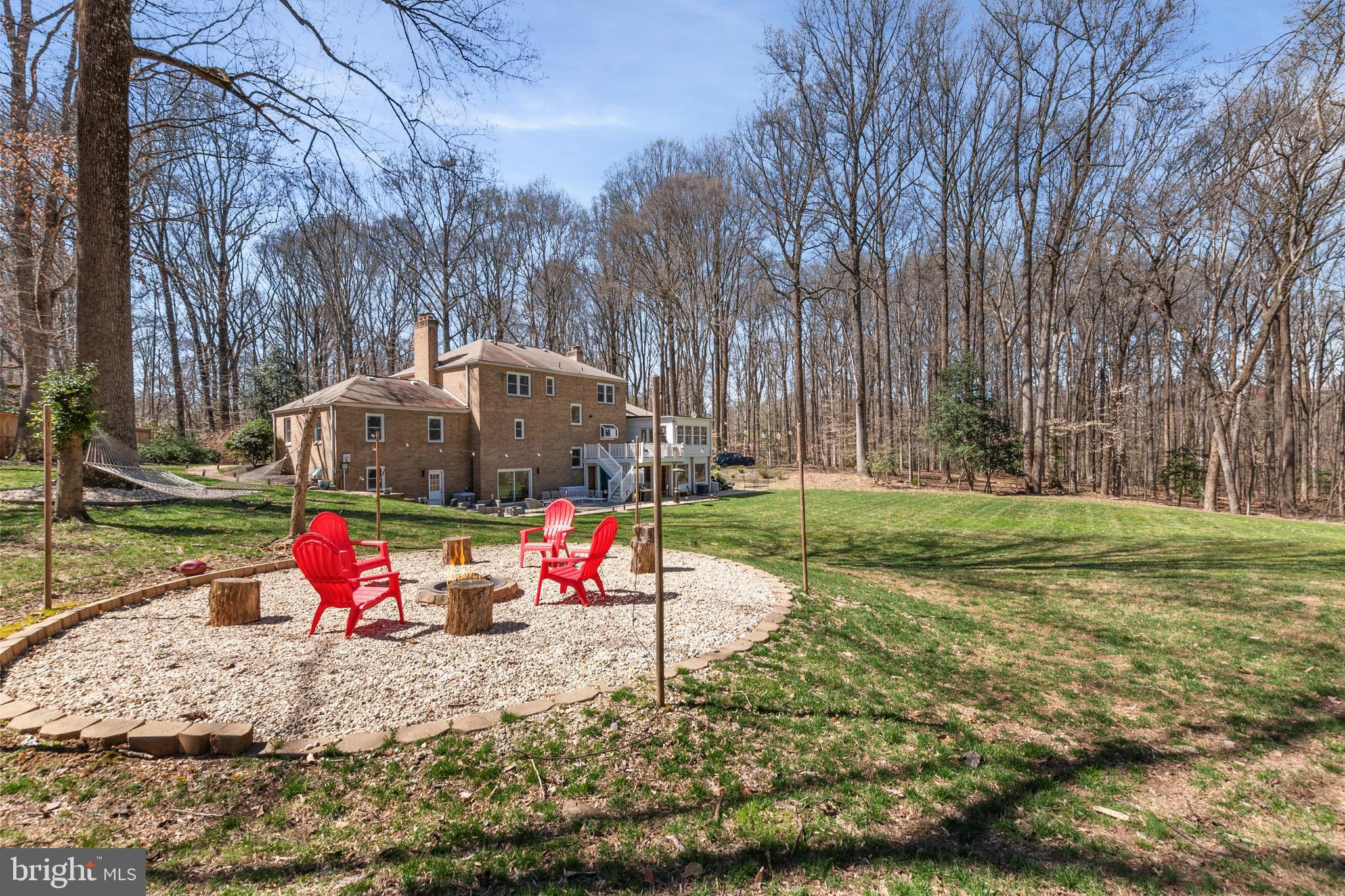 RIVERSIDE MANOR - Residential Lease