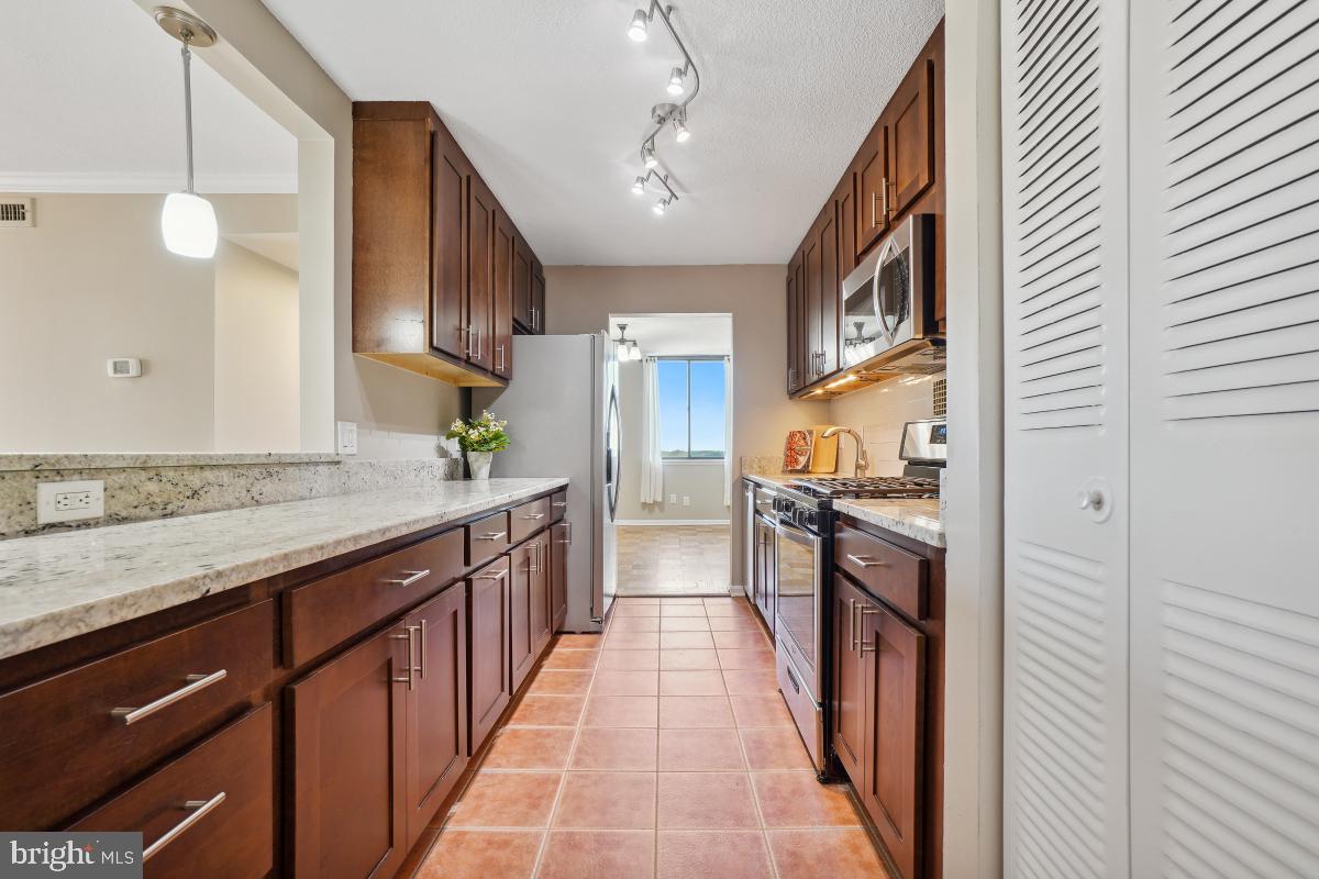 AMERICANA CENTRE - Residential