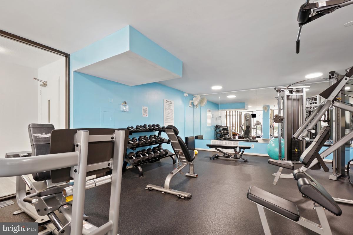 AMERICANA CENTRE - Residential