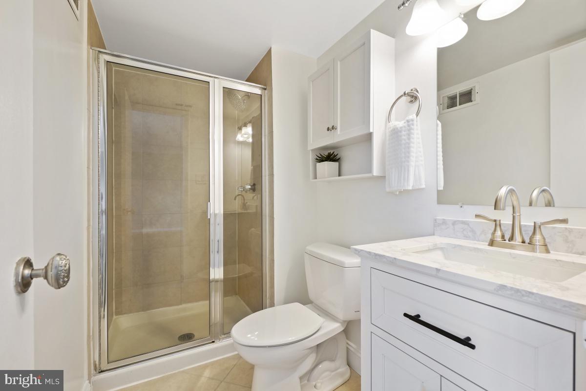 AMERICANA CENTRE - Residential