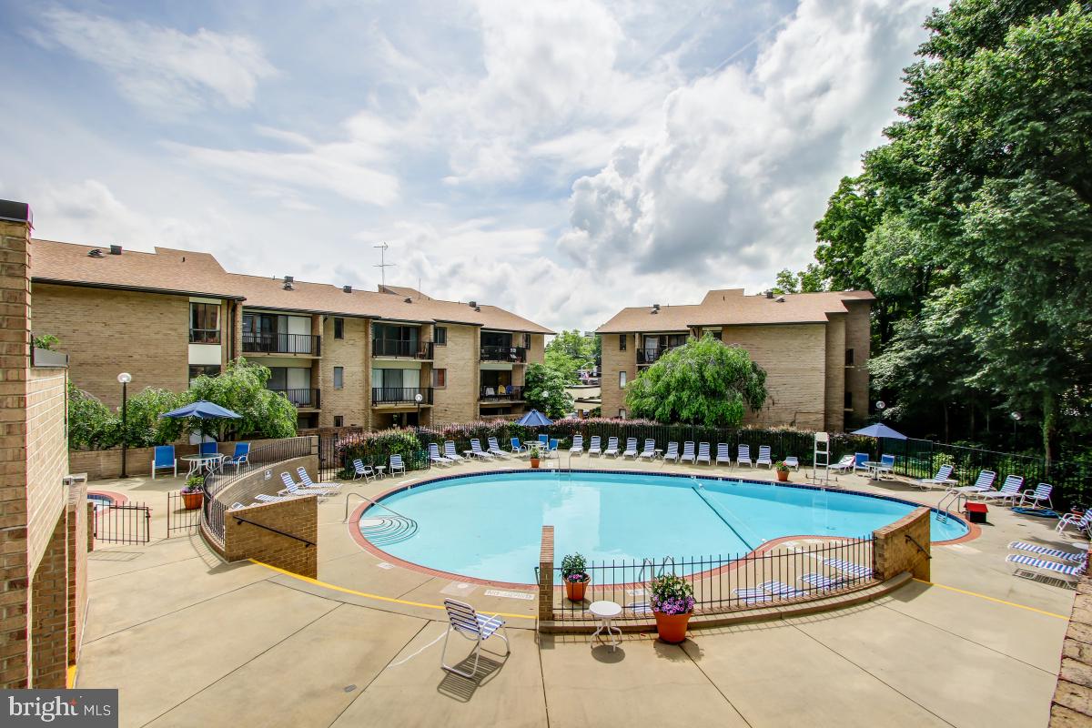 AMERICANA CENTRE - Residential