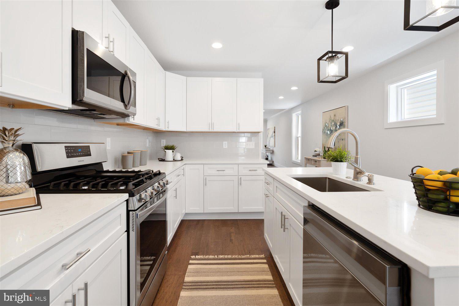 HAMPDEN HISTORIC DISTRICT - Residential