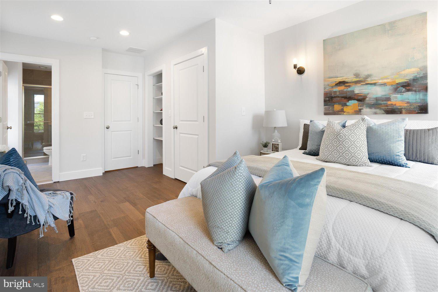 HAMPDEN HISTORIC DISTRICT - Residential