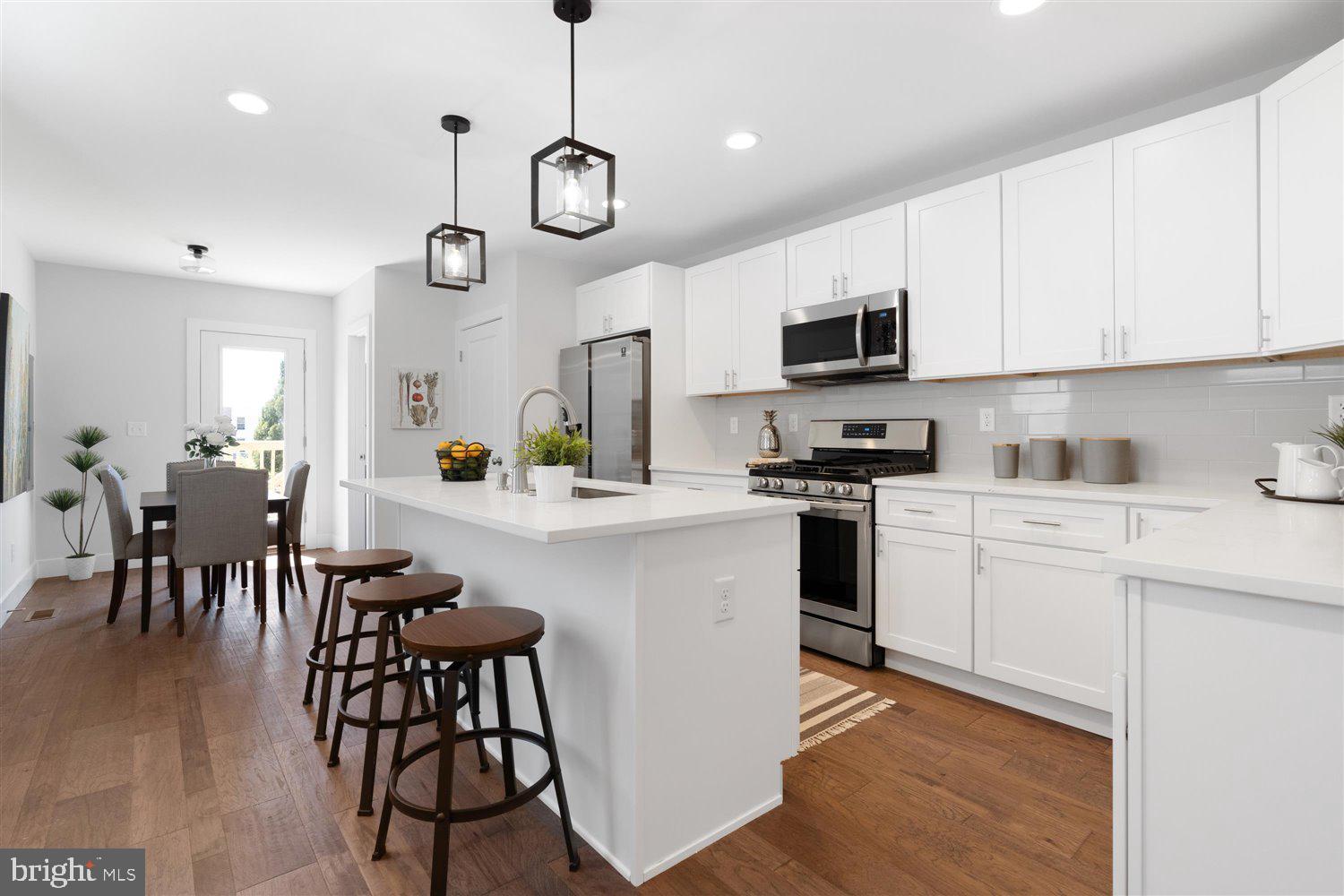 HAMPDEN HISTORIC DISTRICT - Residential