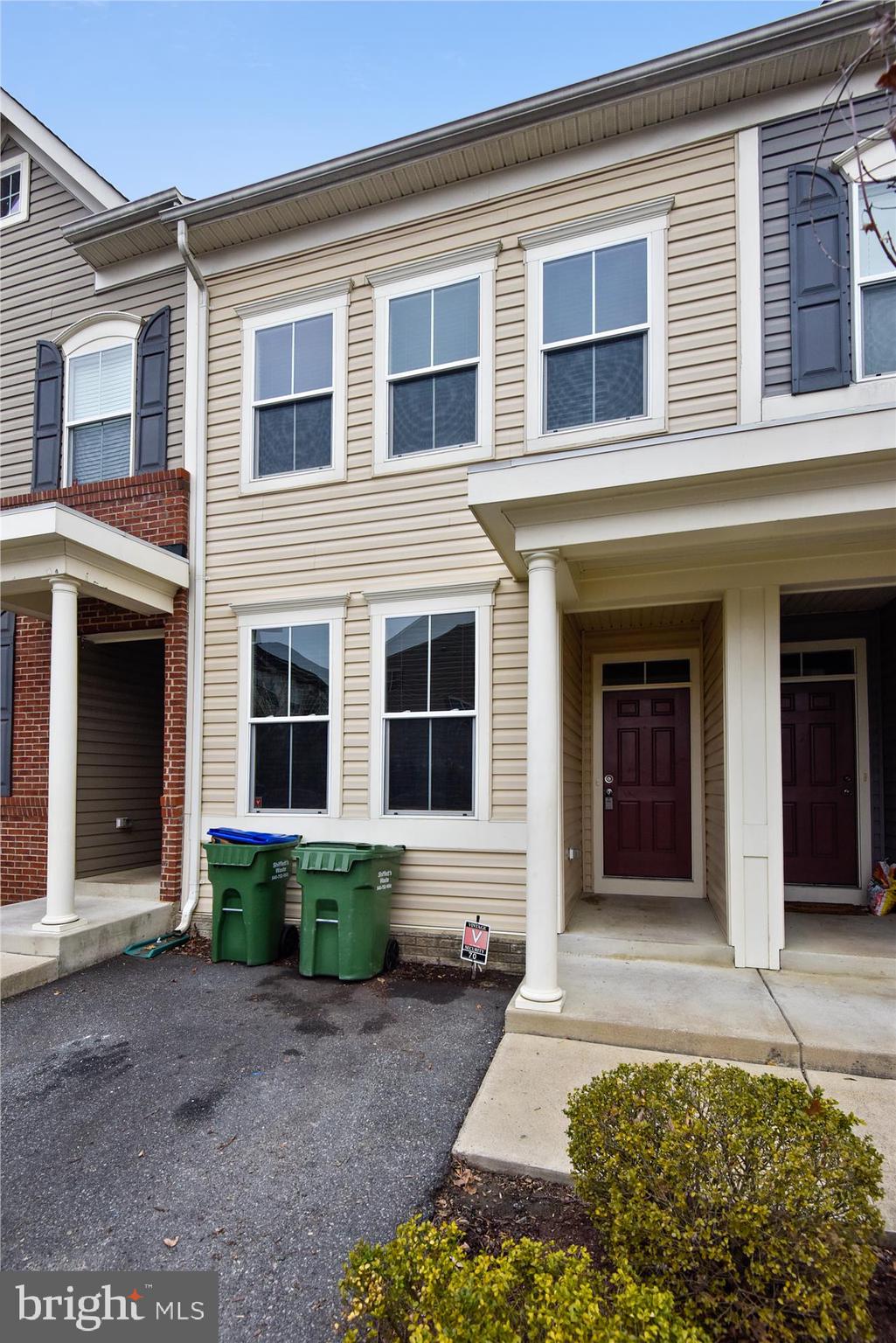 WOODSTREAM - Residential Lease