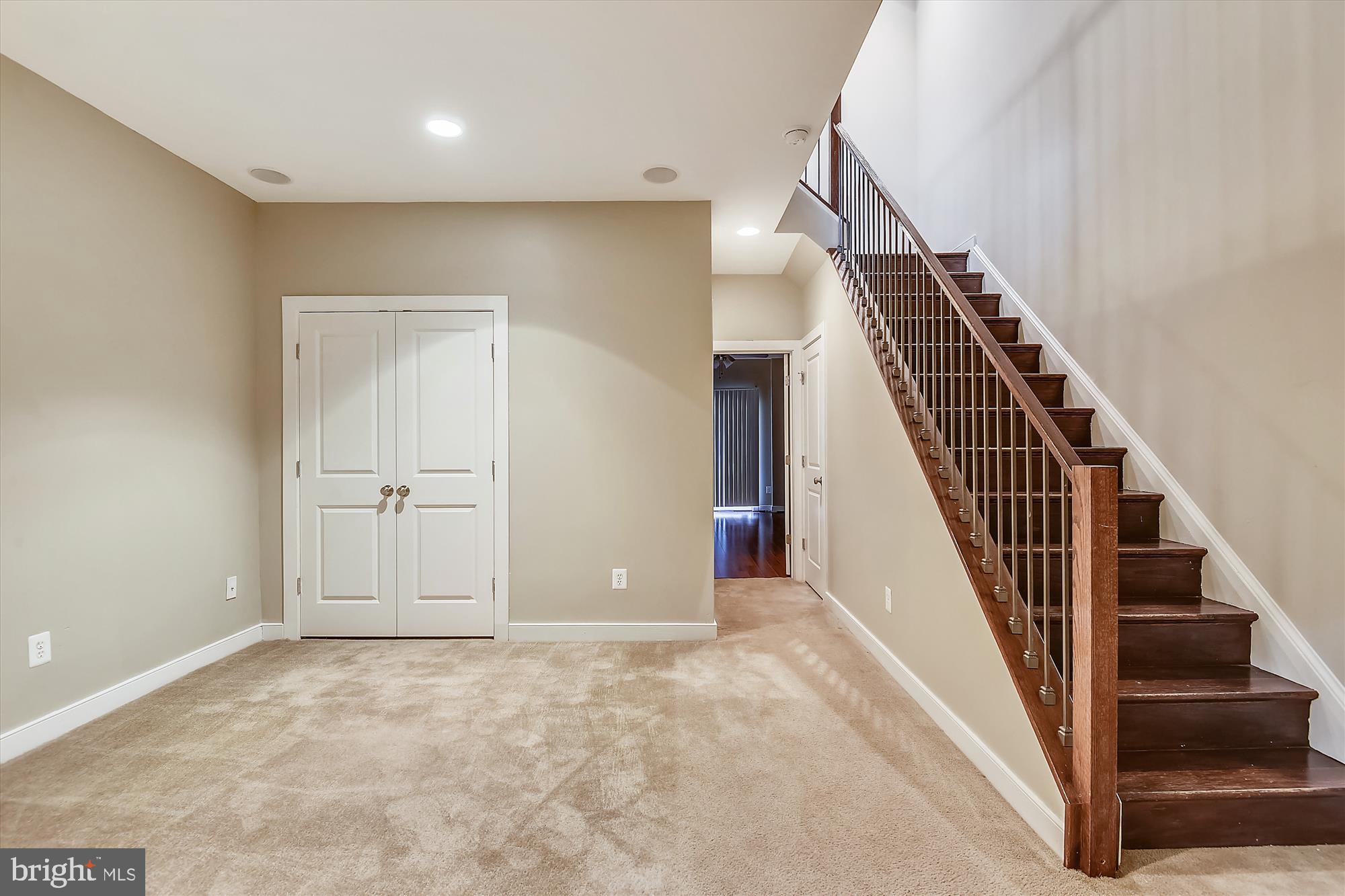 WOODSTREAM - Residential Lease