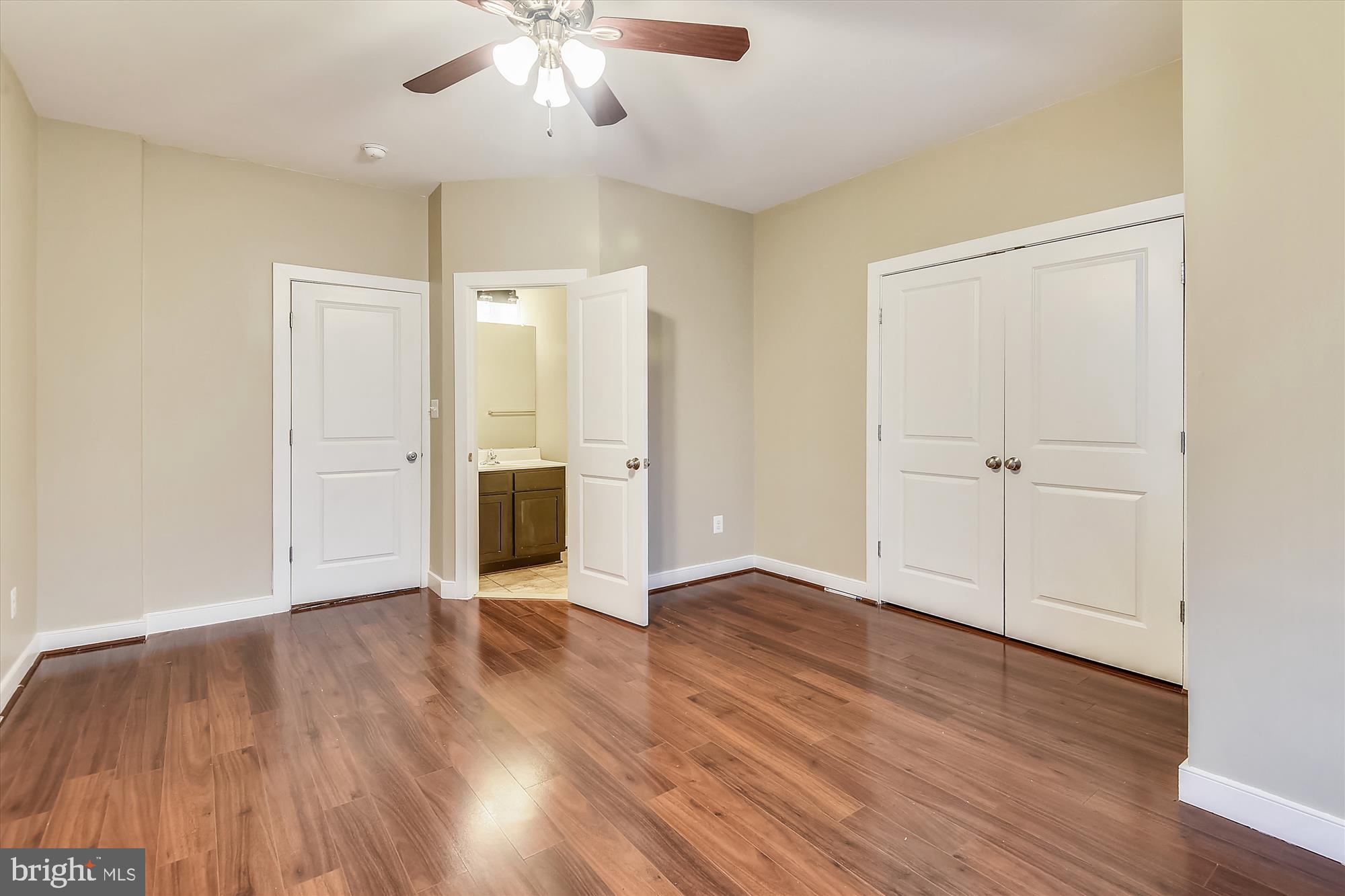 WOODSTREAM - Residential Lease