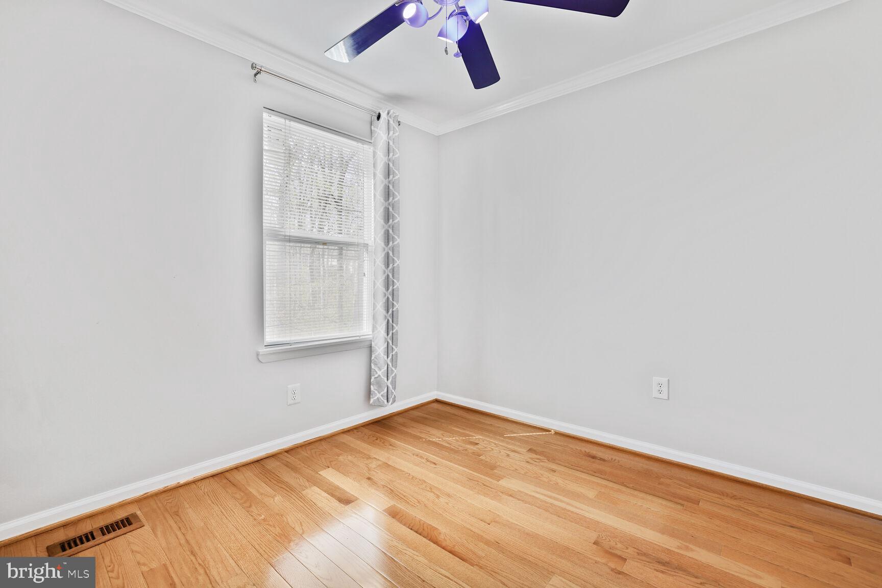 GUNNERS LAKE VILLAGE - Residential Lease