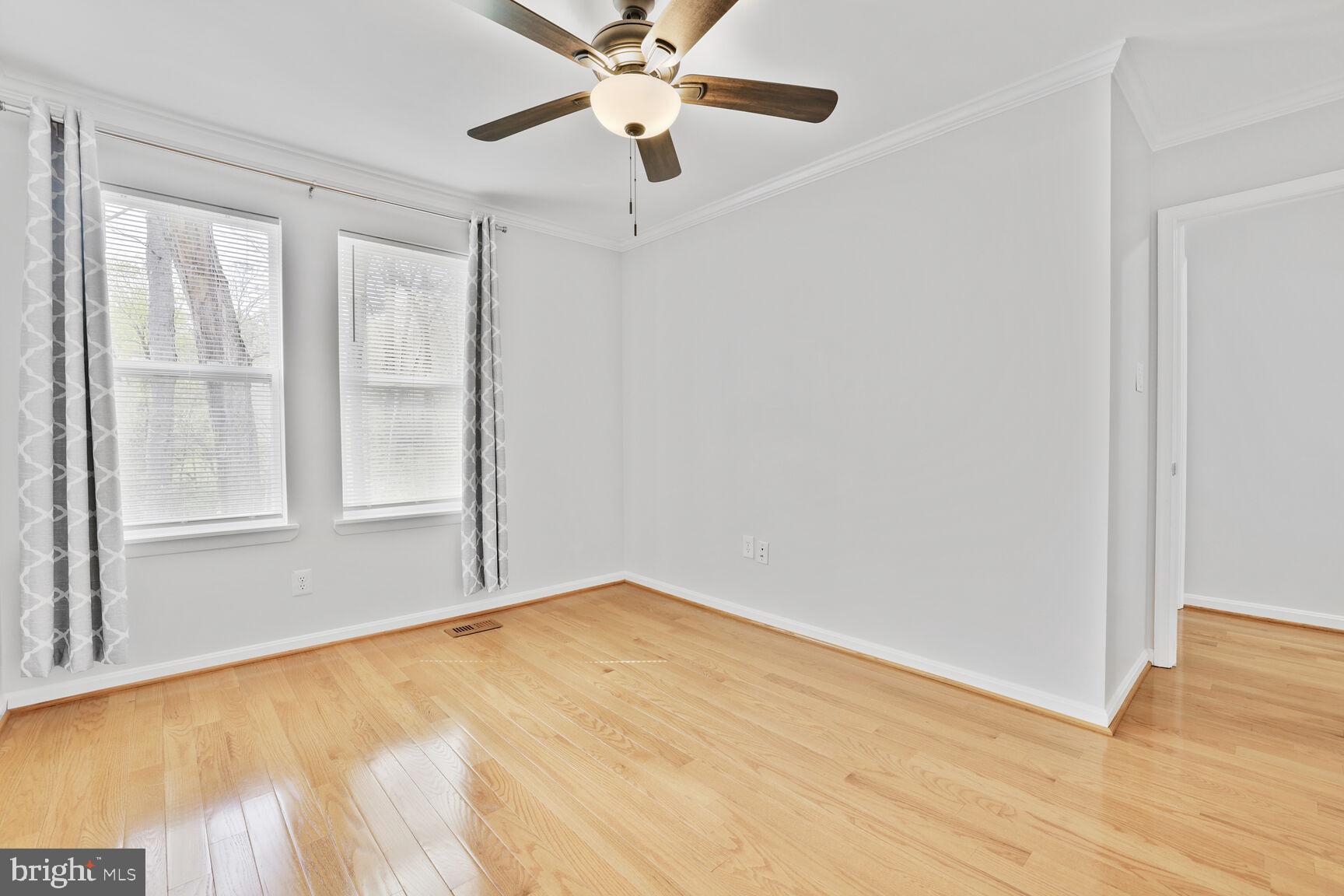 GUNNERS LAKE VILLAGE - Residential Lease