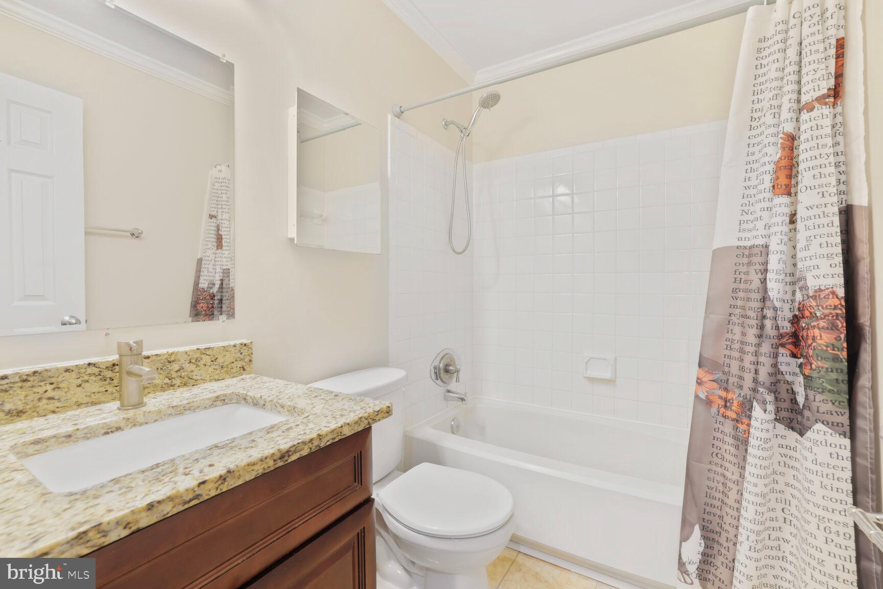 GUNNERS LAKE VILLAGE - Residential Lease