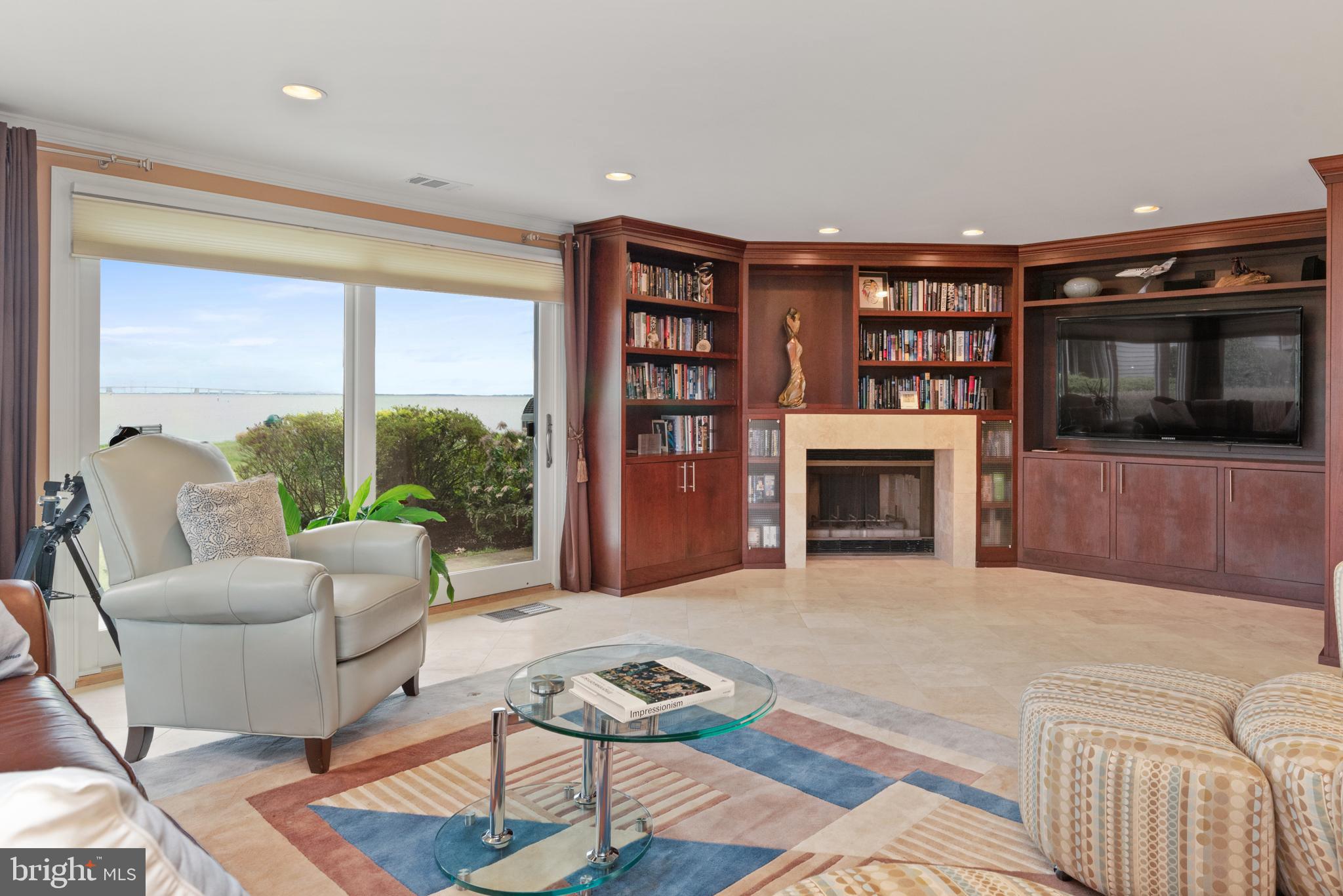 CHESAPEAKE HARBOUR - Residential