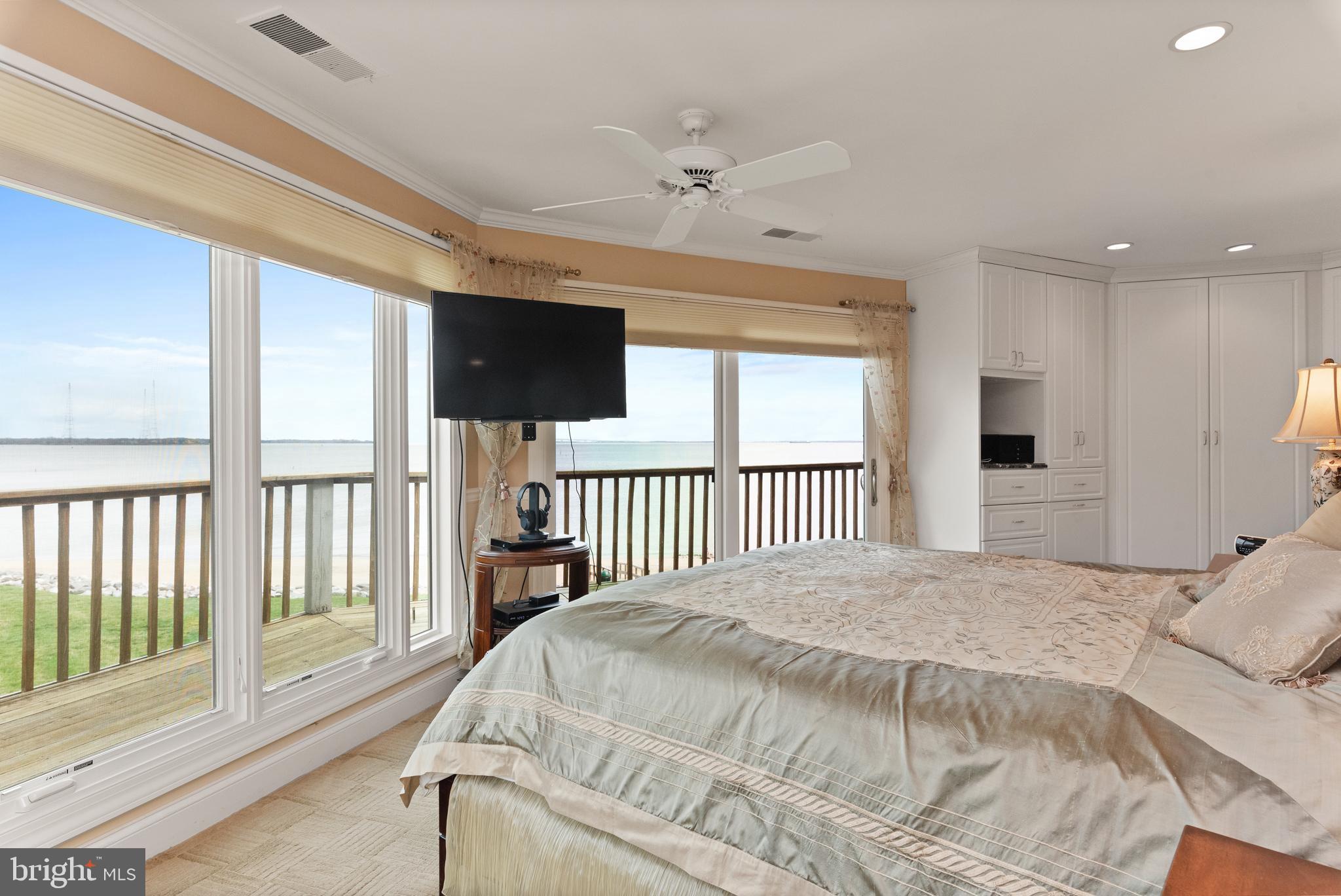 CHESAPEAKE HARBOUR - Residential