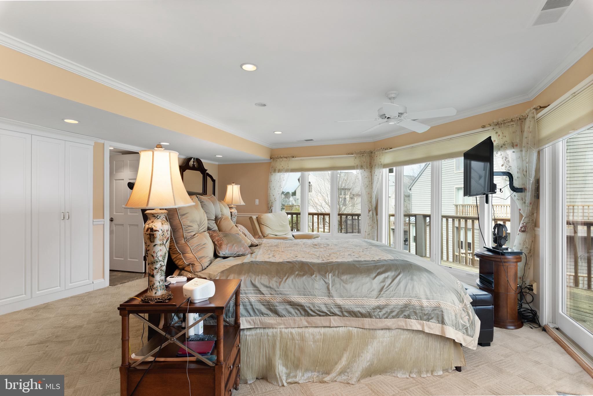 CHESAPEAKE HARBOUR - Residential