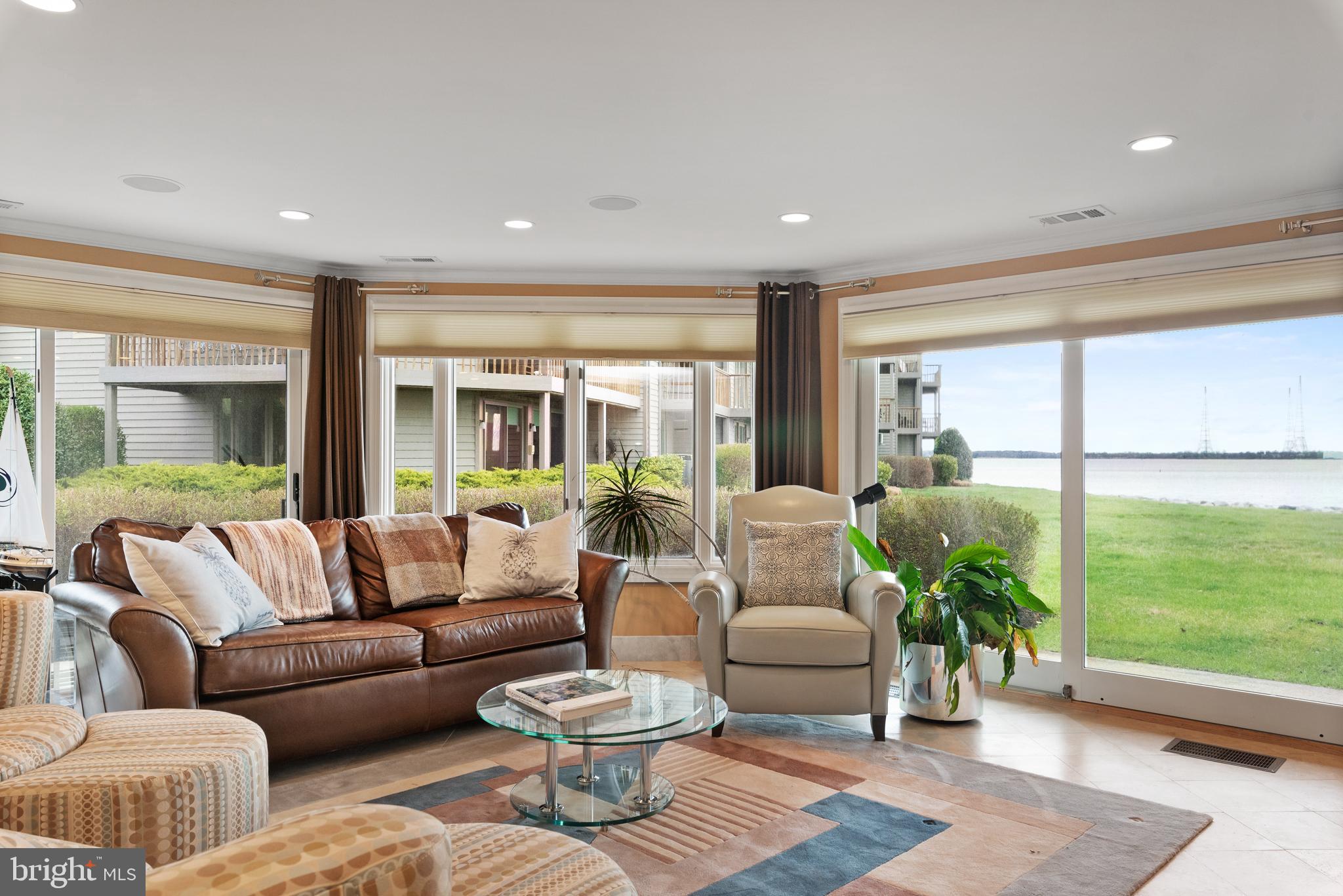 CHESAPEAKE HARBOUR - Residential