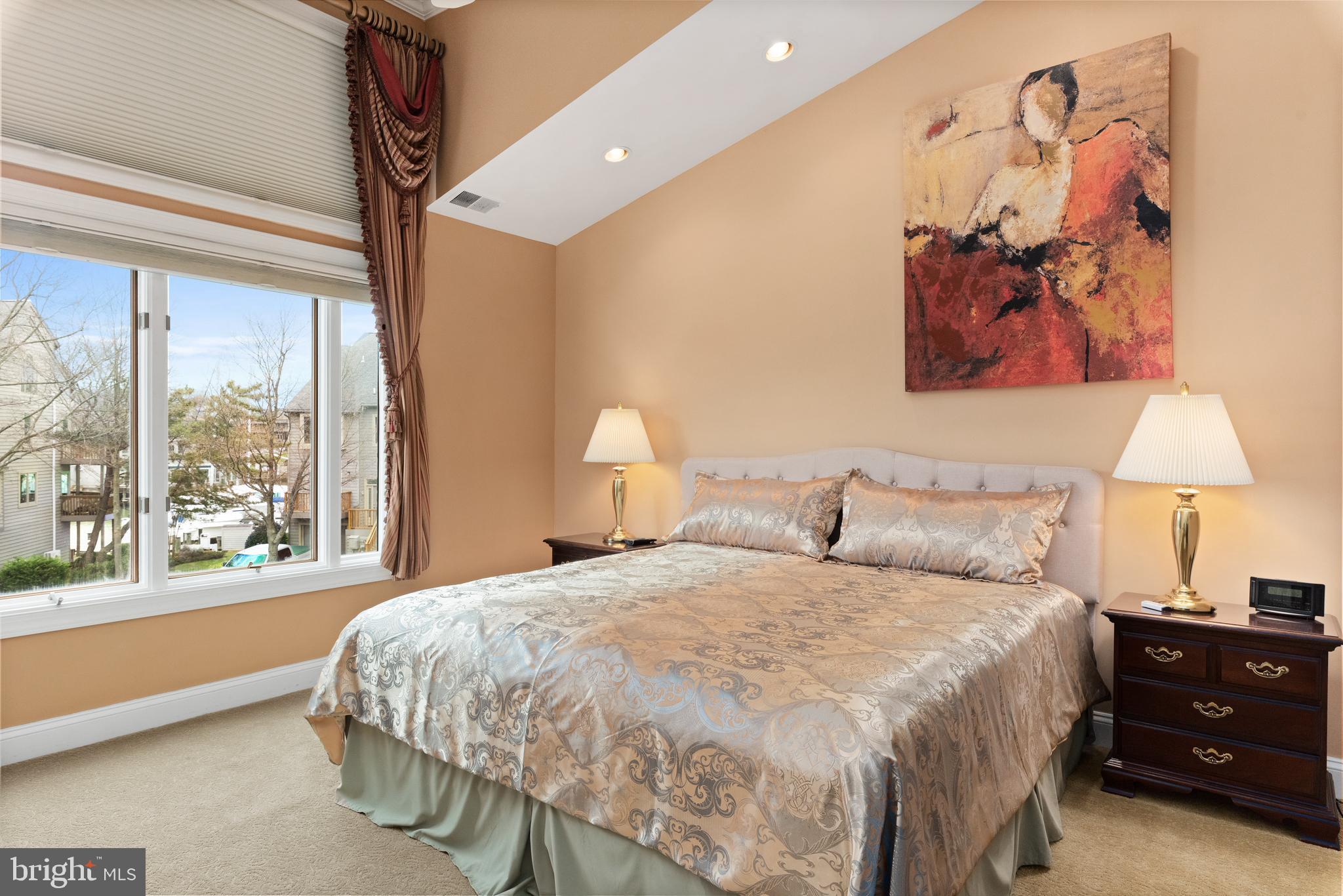 CHESAPEAKE HARBOUR - Residential