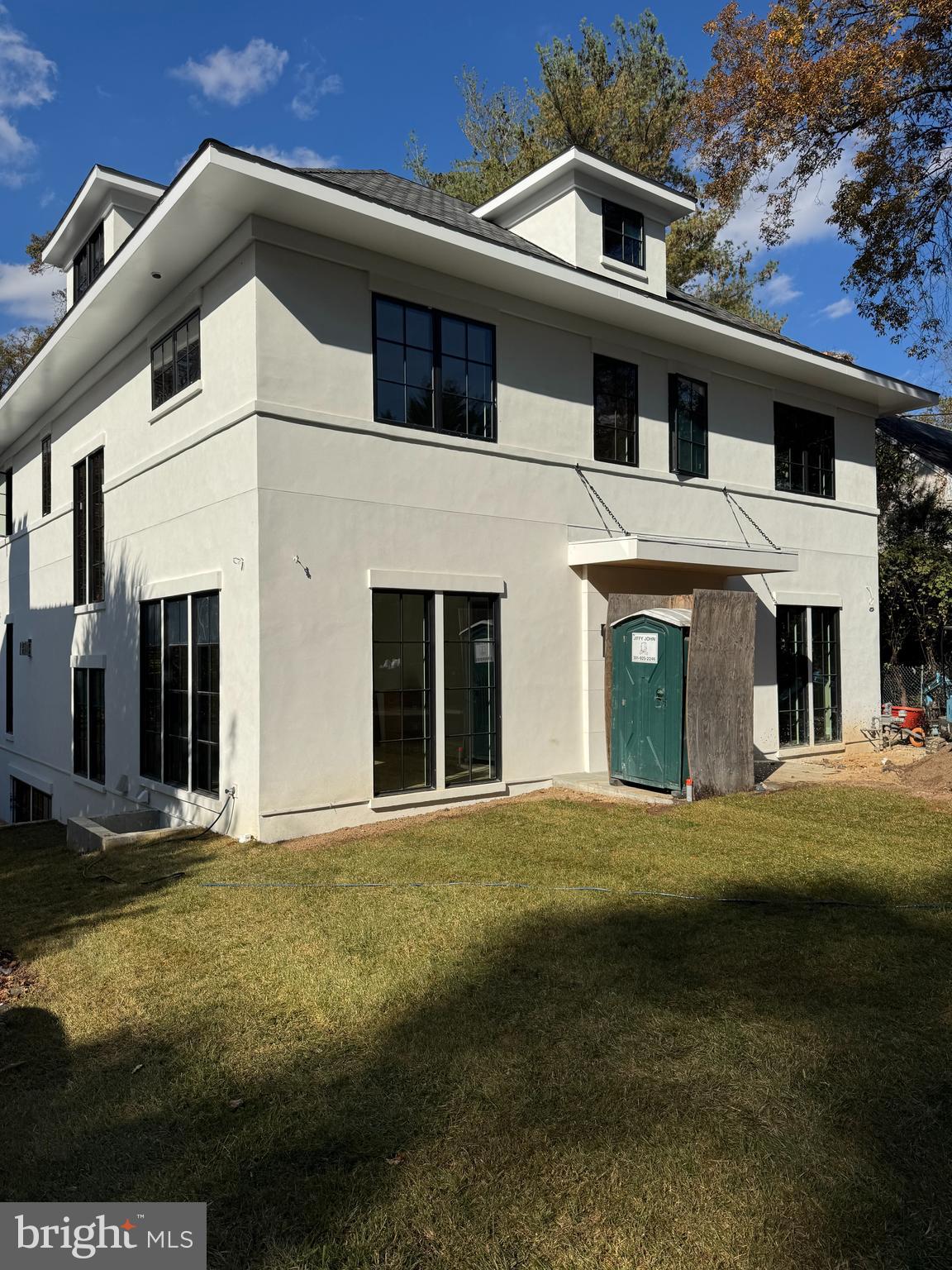 2733 CHESAPEAKE STREET NW