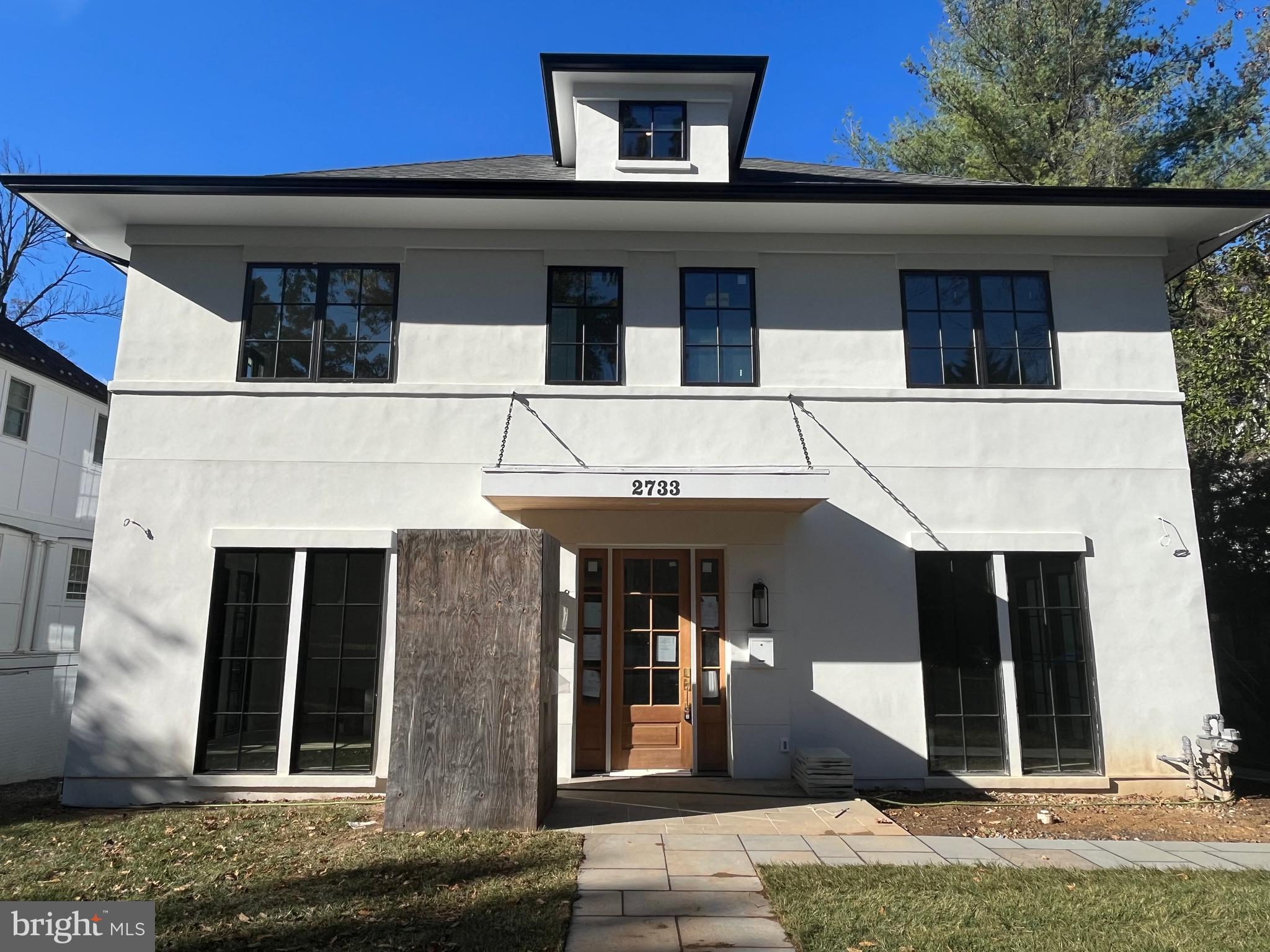 2733 CHESAPEAKE STREET NW