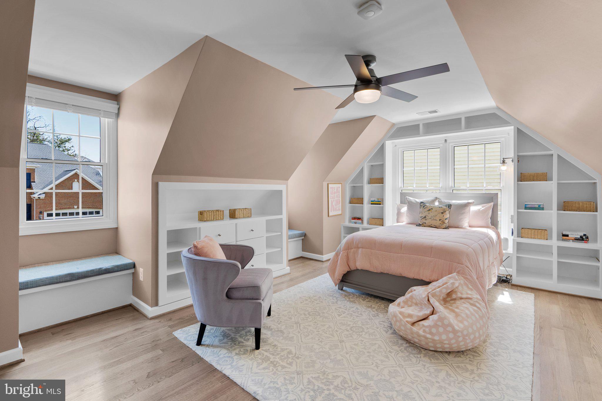 SOUTH BANK - Residential