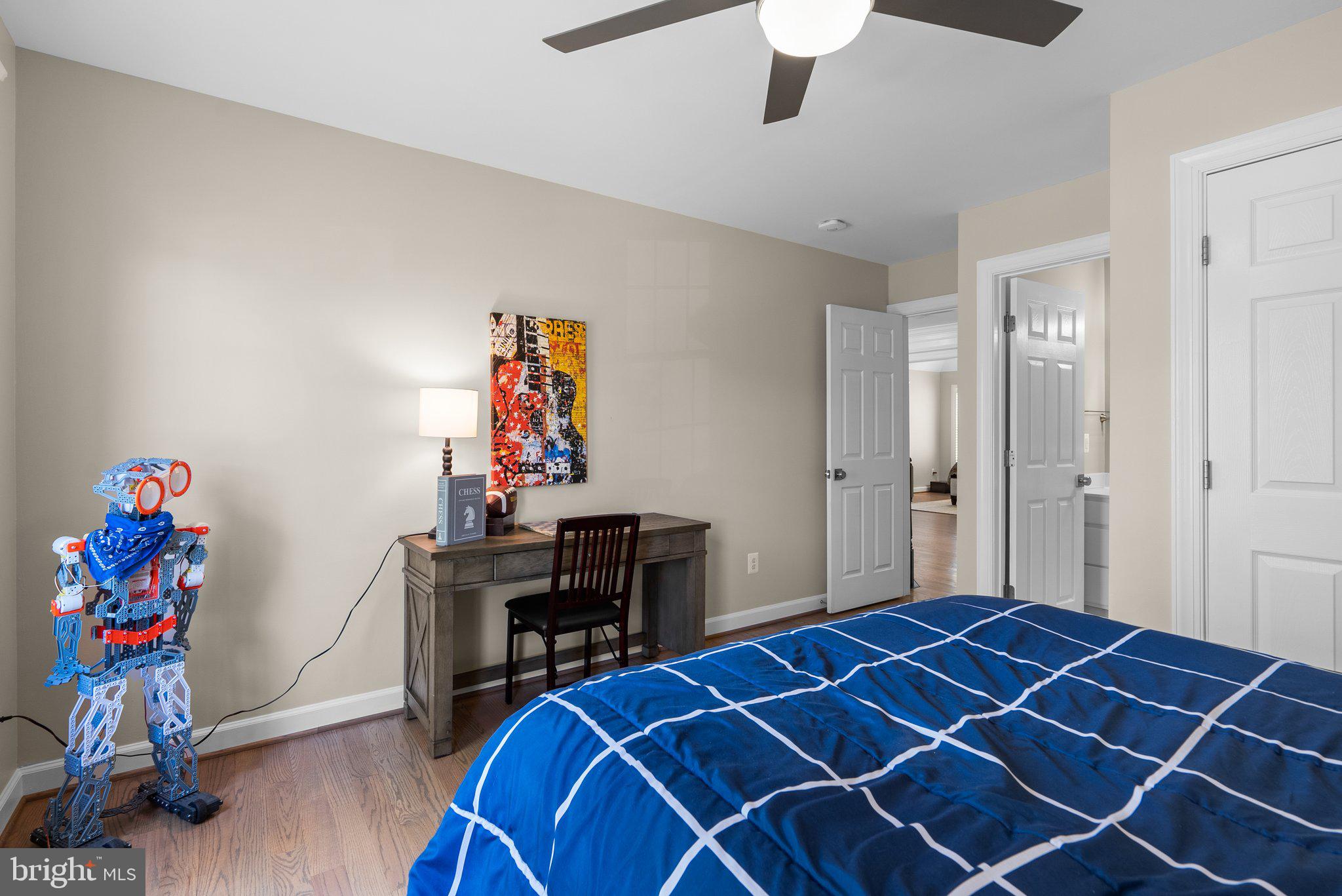 SOUTH BANK - Residential