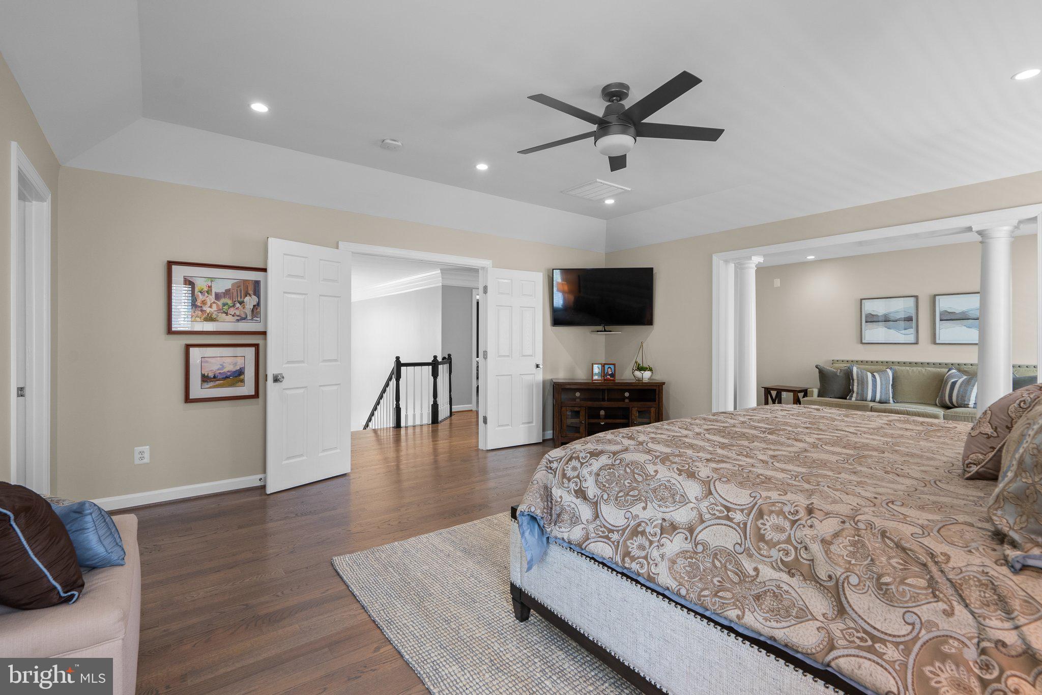 SOUTH BANK - Residential