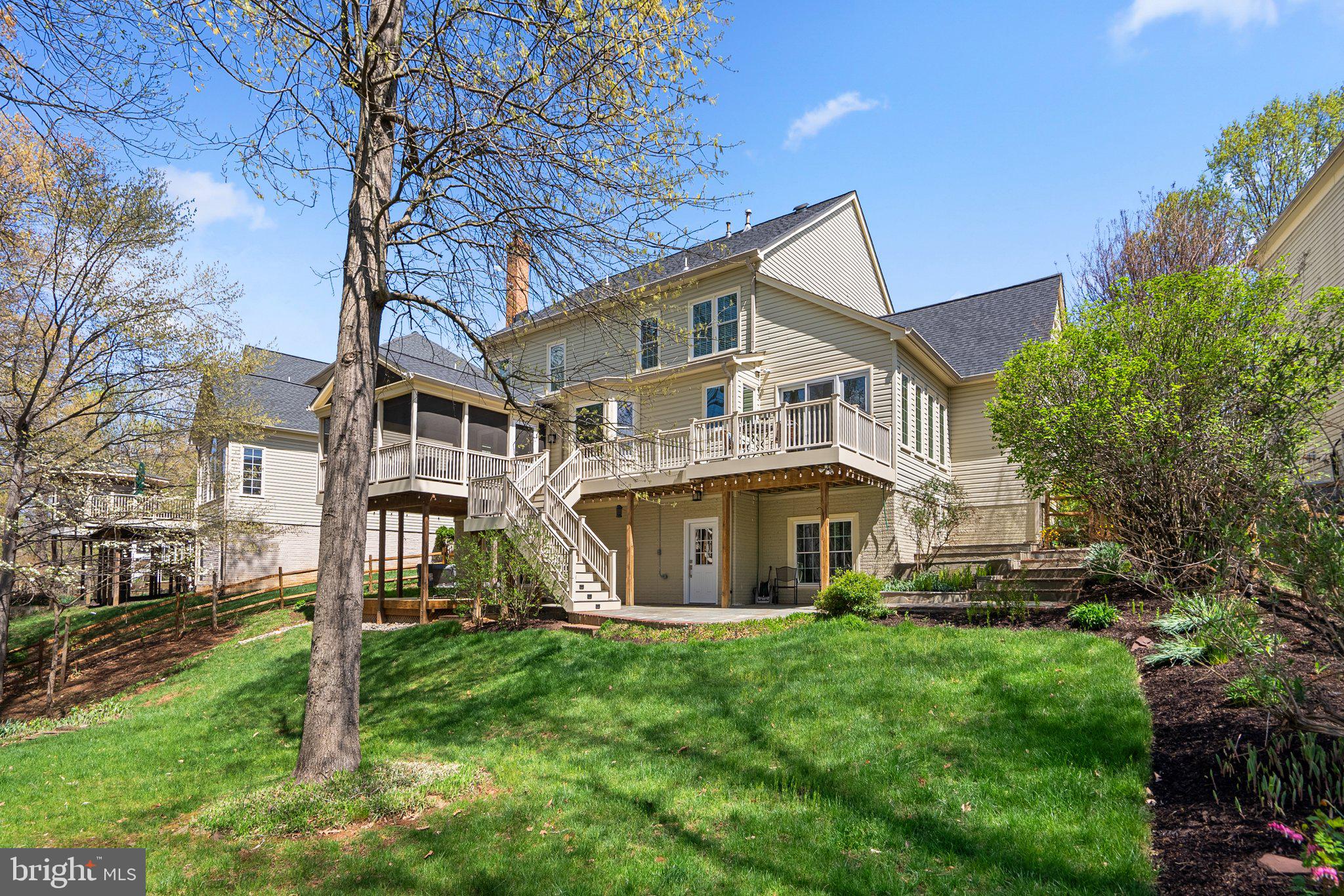 SOUTH BANK - Residential