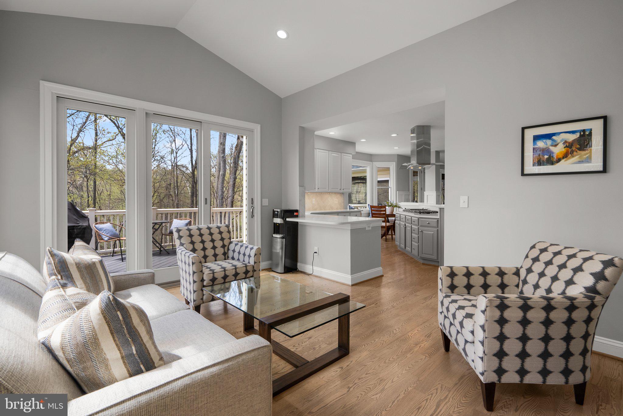 SOUTH BANK - Residential