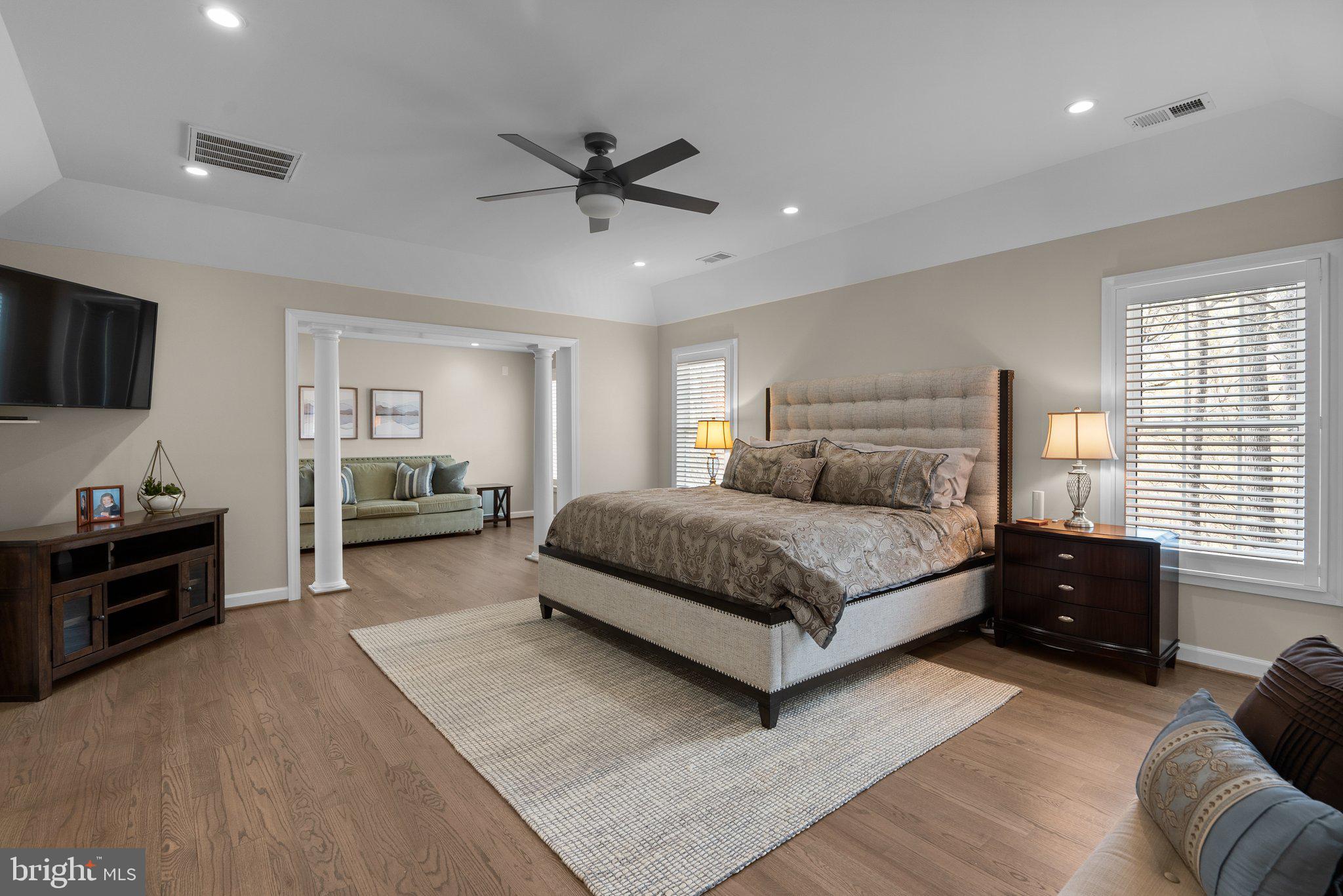 SOUTH BANK - Residential