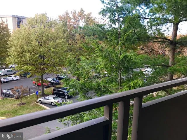 6001 Arlington Boulevard Unit 705, Falls Church, VA 22044