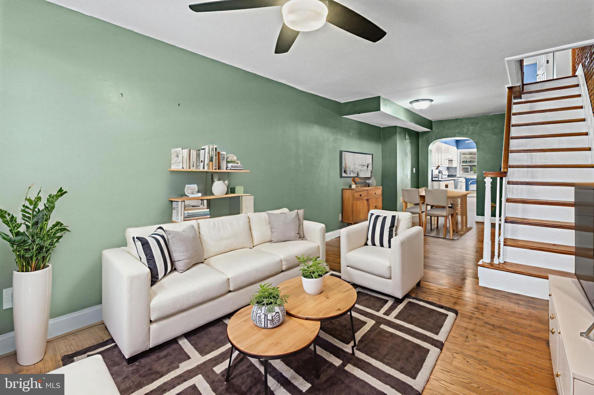 LOCUST POINT - Residential