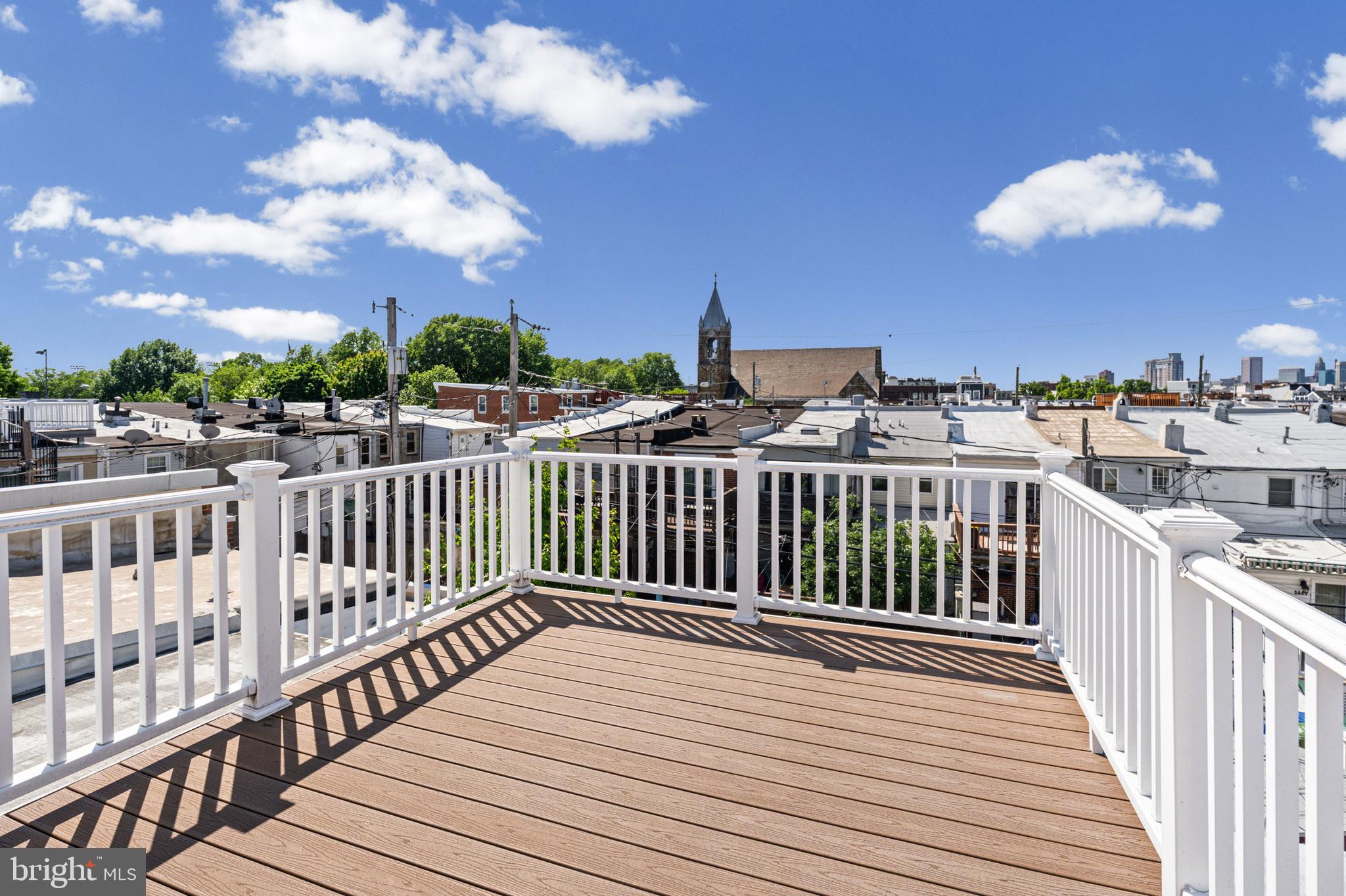 LOCUST POINT - Residential