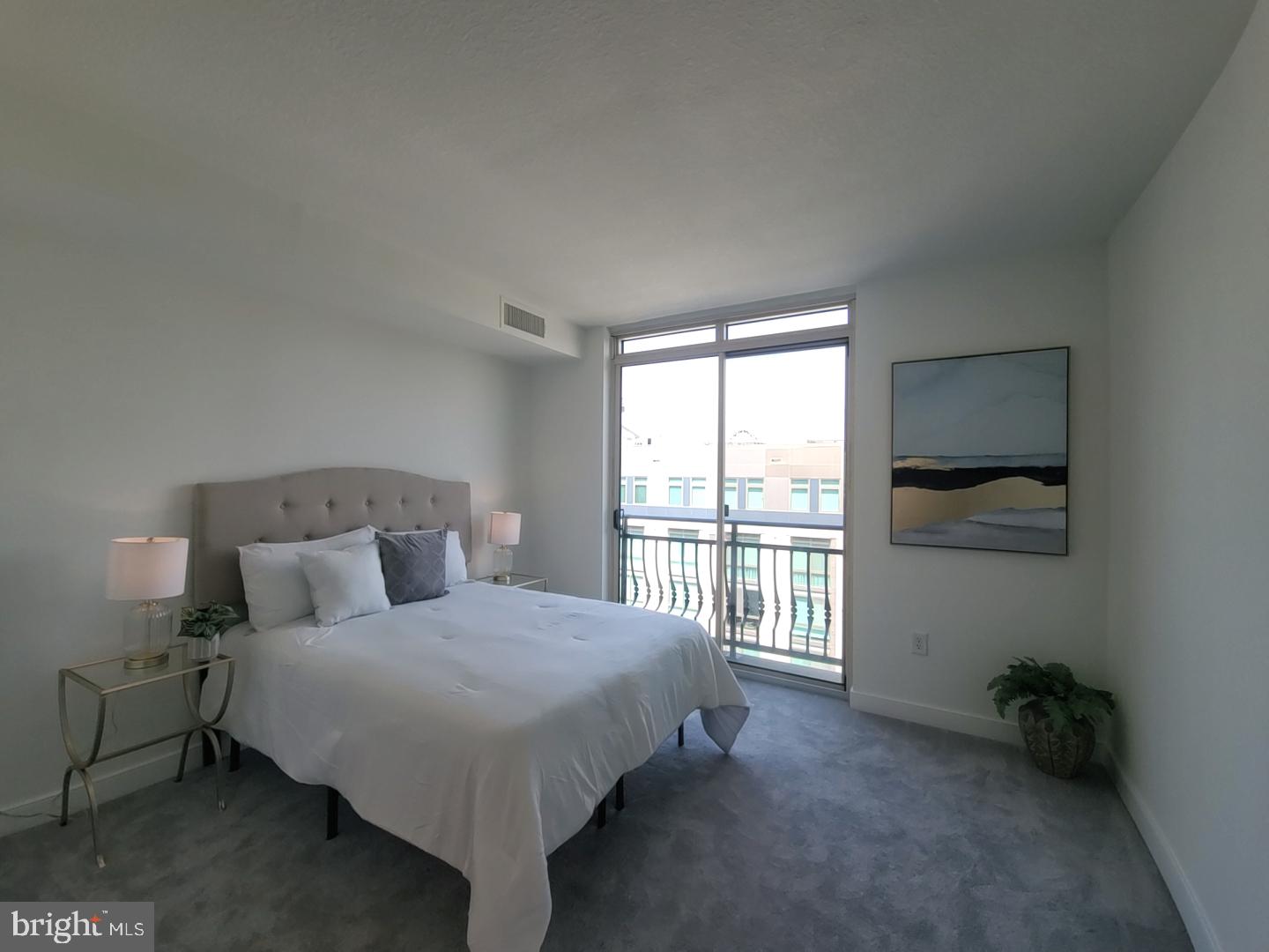 NATIONAL HARBOR - Residential