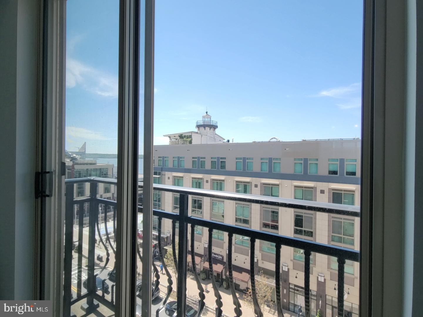 NATIONAL HARBOR - Residential