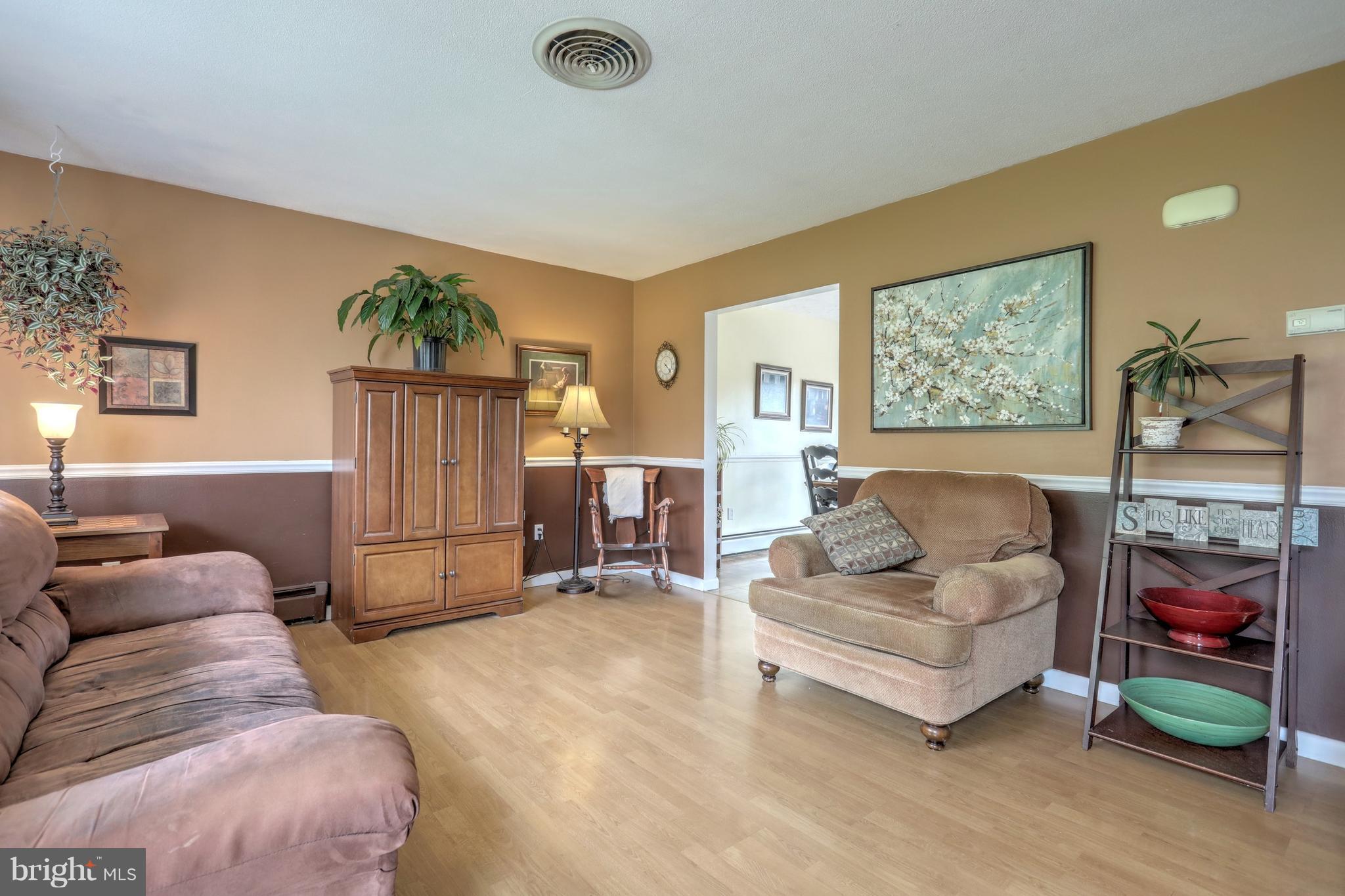KENDALE EAST - Residential