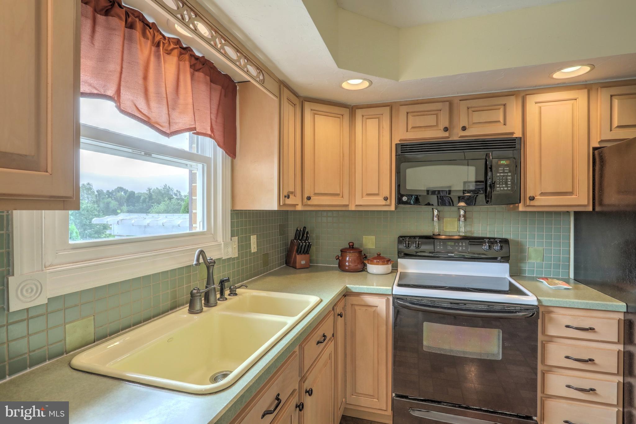 KENDALE EAST - Residential