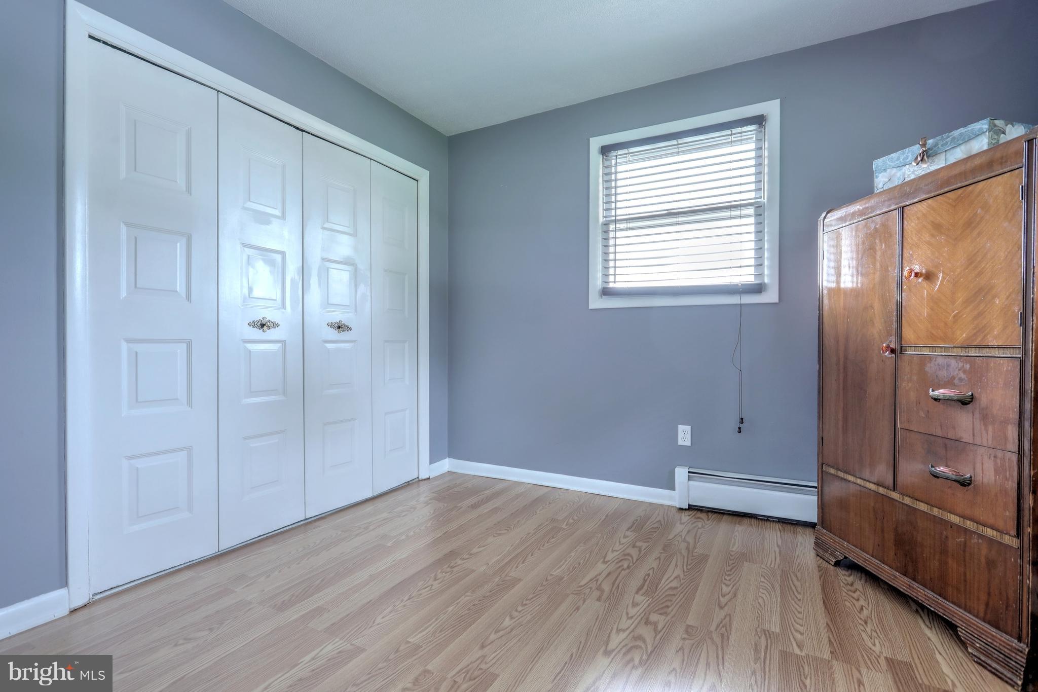 KENDALE EAST - Residential