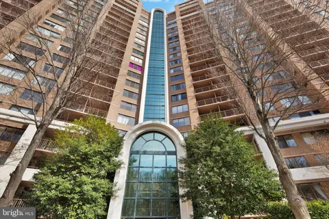 10101 Grosvenor Place Unit 510, Rockville, MD MLS: MDMC2165950